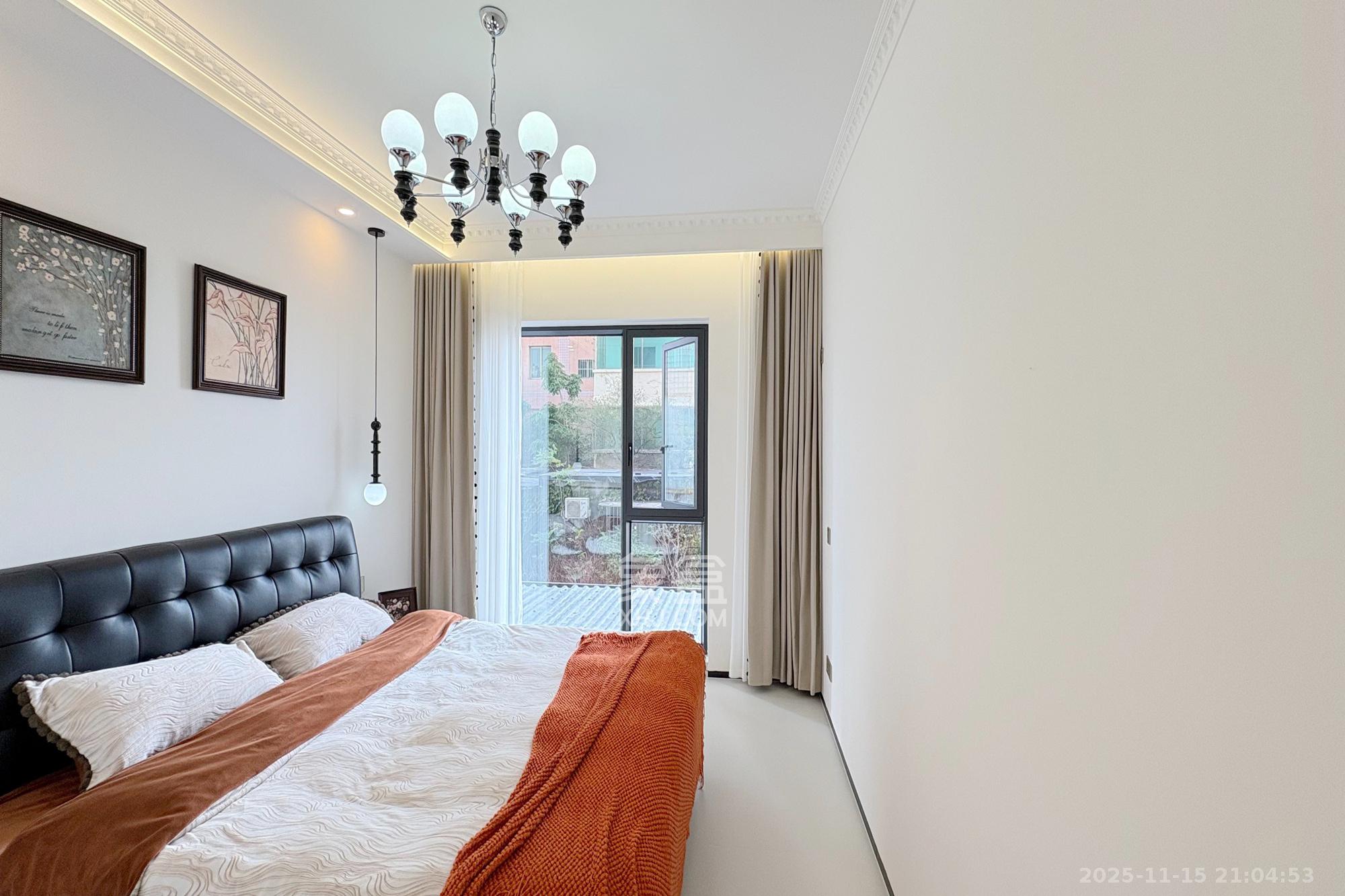 欧陆经典  3室2厅2卫    120.0万卧室