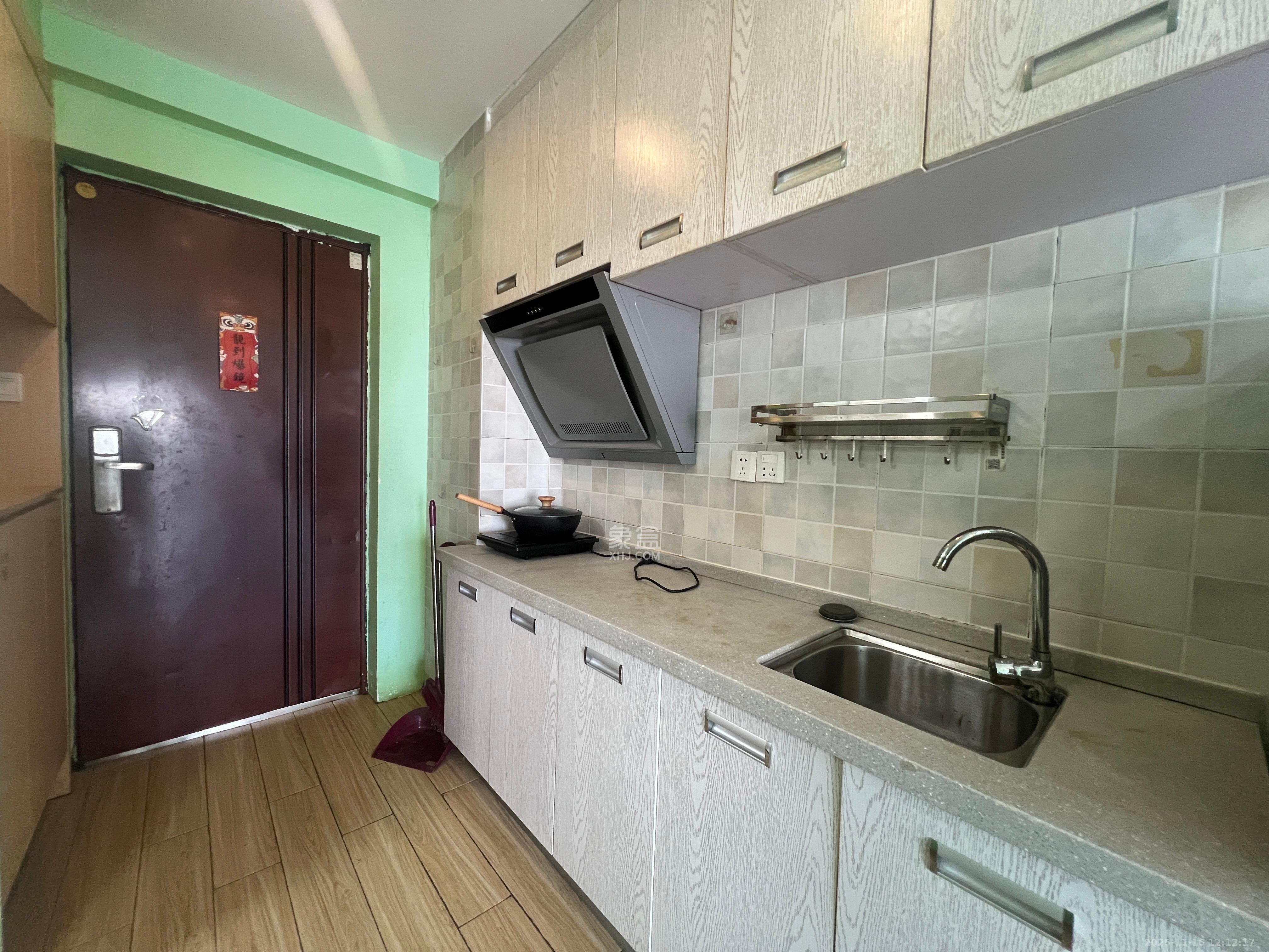 达美D6区  1室1厅1卫    1500.0元/月室内图