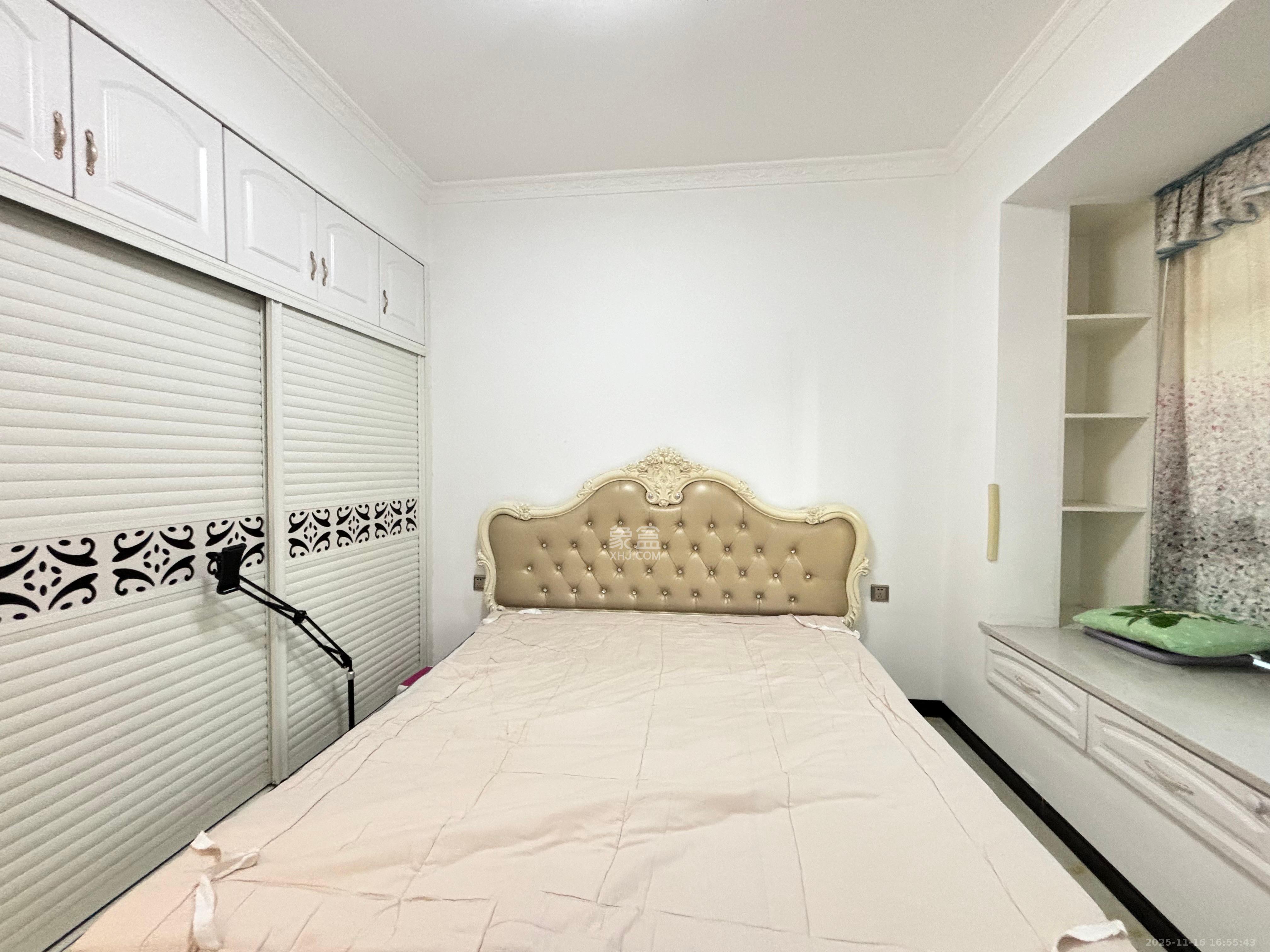 泰禹云开壹品  3室2厅2卫    2400.0元/月室内图