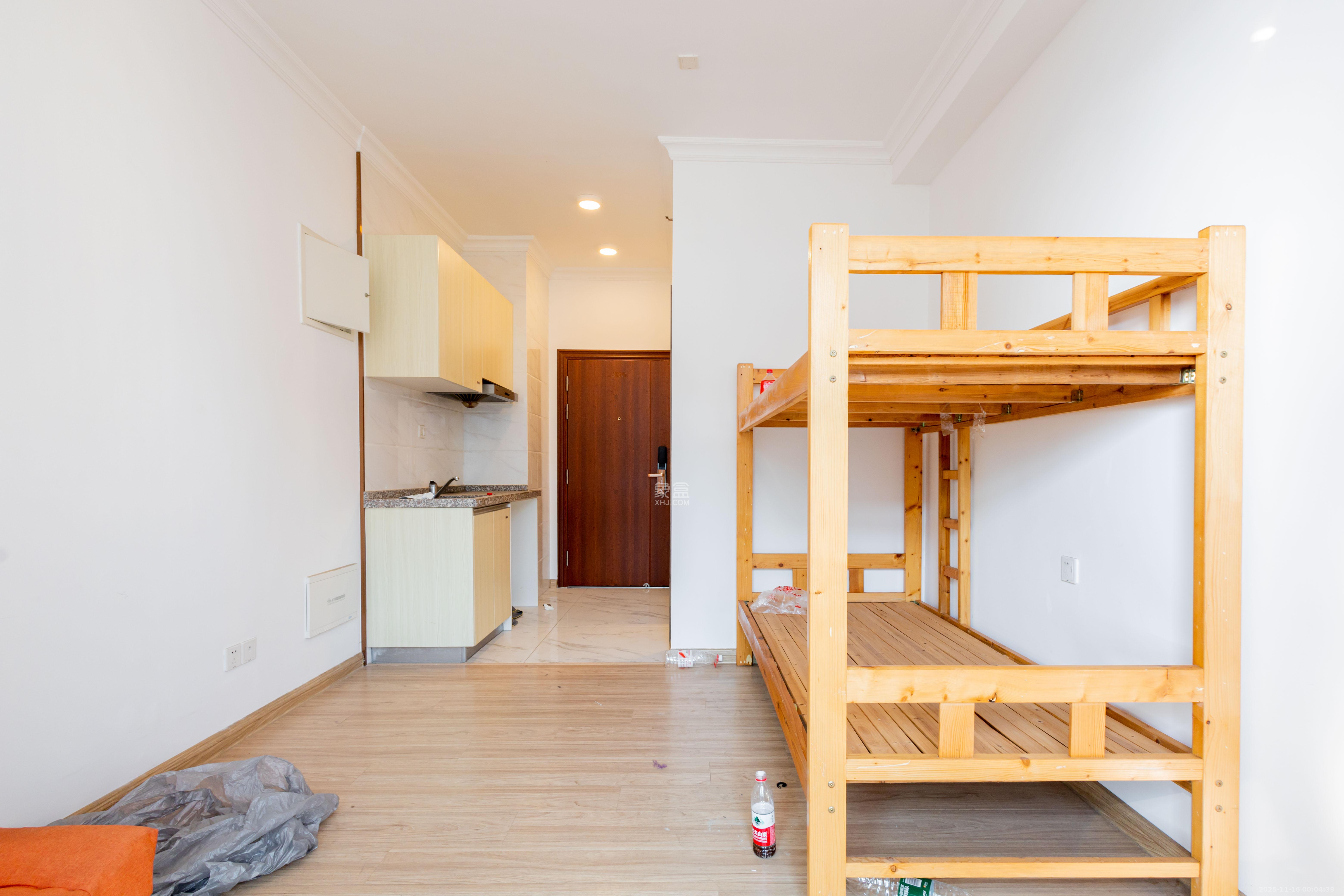 碧桂园星荟 1室0厅0卫 13.0万 碧桂园星荟 1室0厅0卫 13.0万客厅