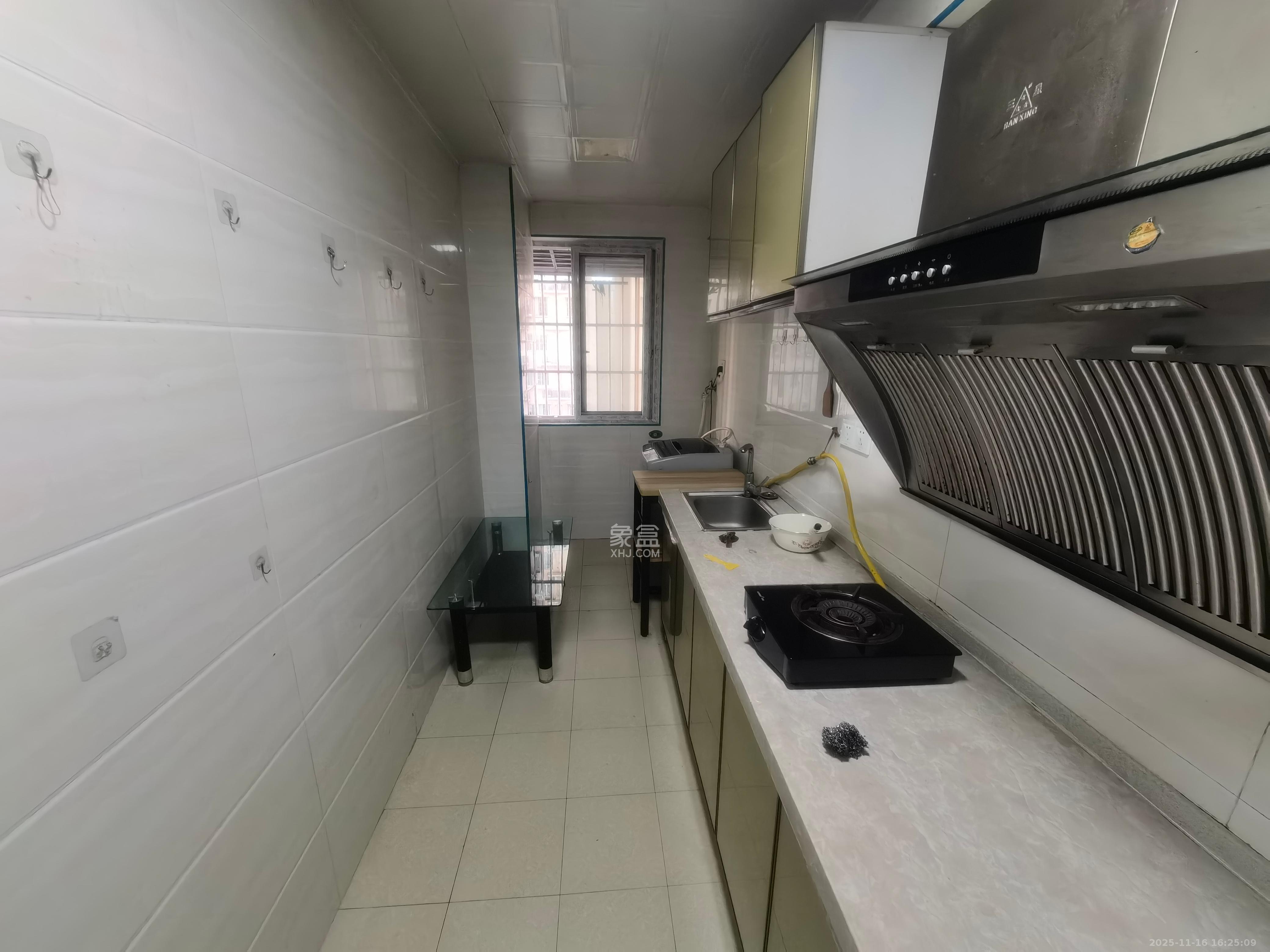 星城新宇颐景苑 1室1厅1卫 1450.0元/月 星城新宇颐景苑 1室1厅1卫 1450.0元/月室内图