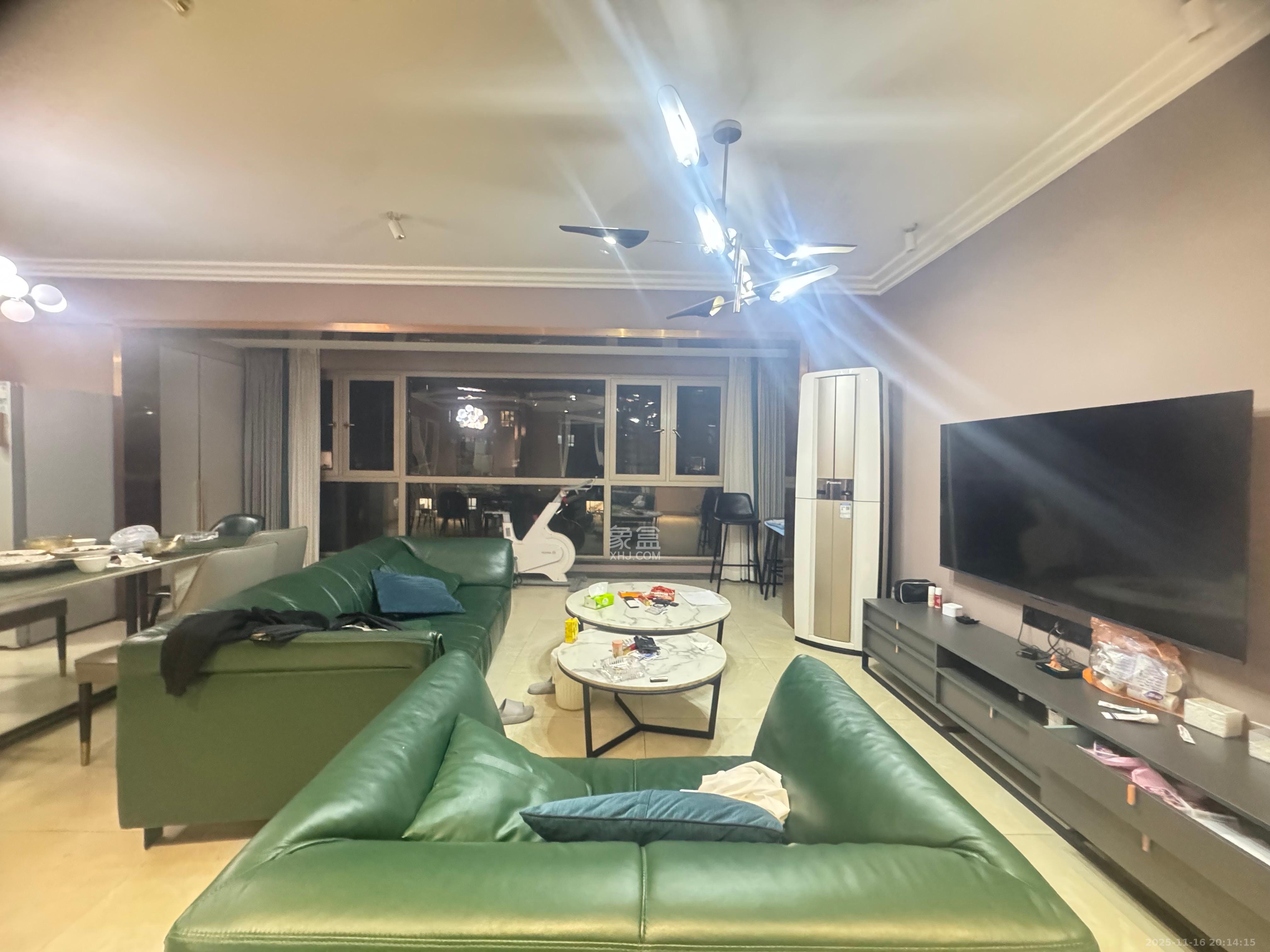 建发中央公园（建发美地）  3室2厅2卫    7500.0元/月