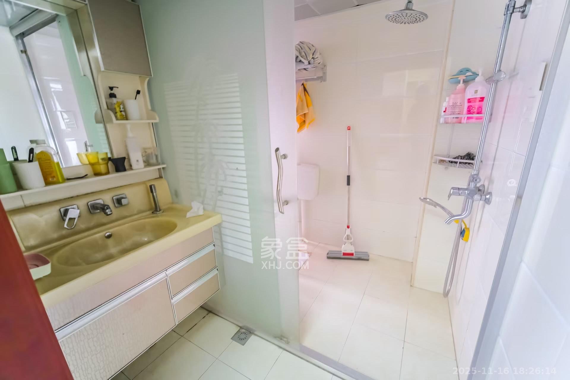 四季星城 3室2厅1卫 1800.0元/月 四季星城 3室2厅1卫 1800.0元/月室内图