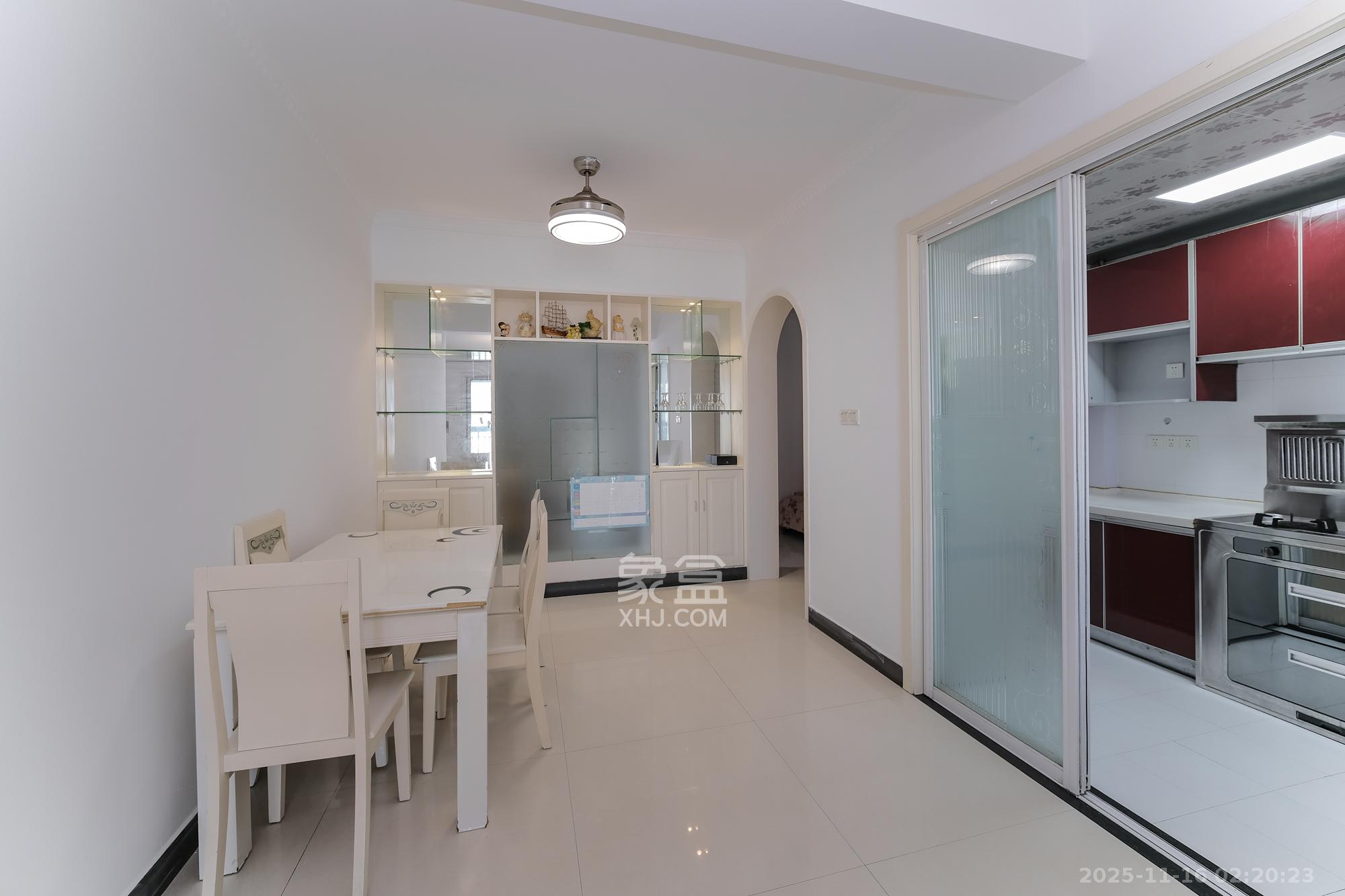 世景华庭 2室2厅1卫 42.8万 世景华庭 2室2厅1卫 42.8万客厅