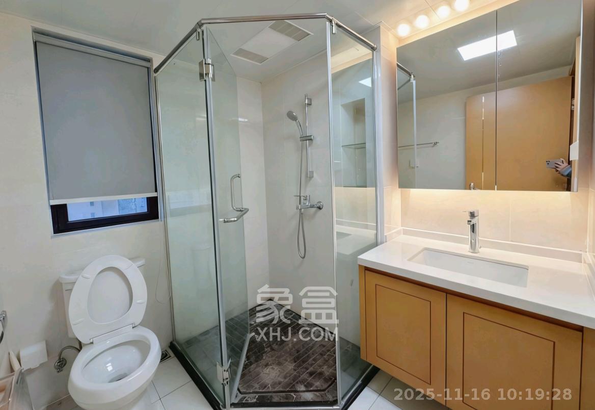 中建嘉和城凤凰台（中建瑞兴家园）  4室2厅2卫    2500.0元/月室内图