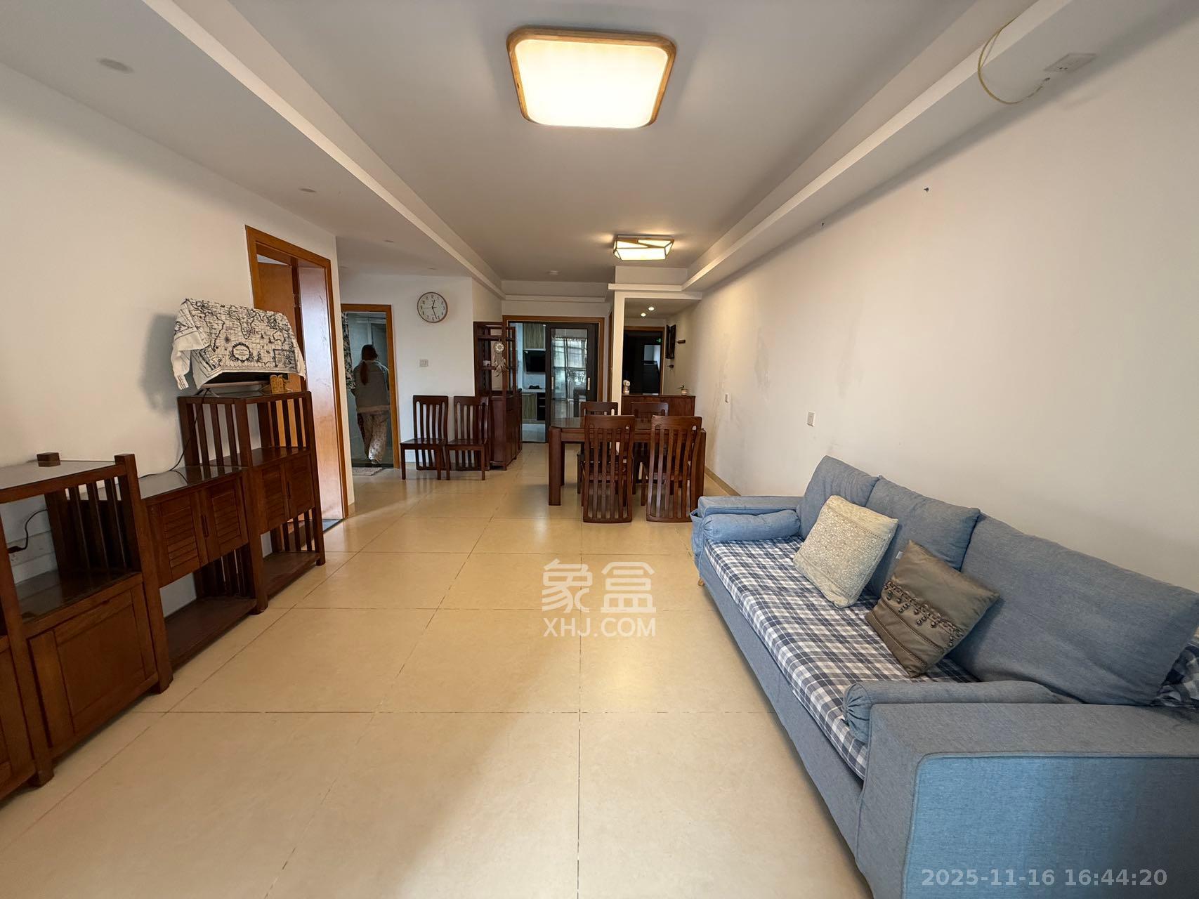 北辰中央公园A区  2室1厅1卫    2500.0元/月室内图