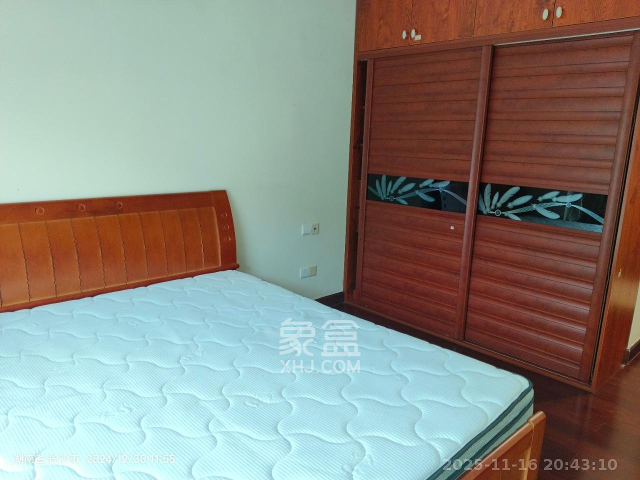 恒大翡翠华庭  1室2厅1卫    1900.0元/月室内图