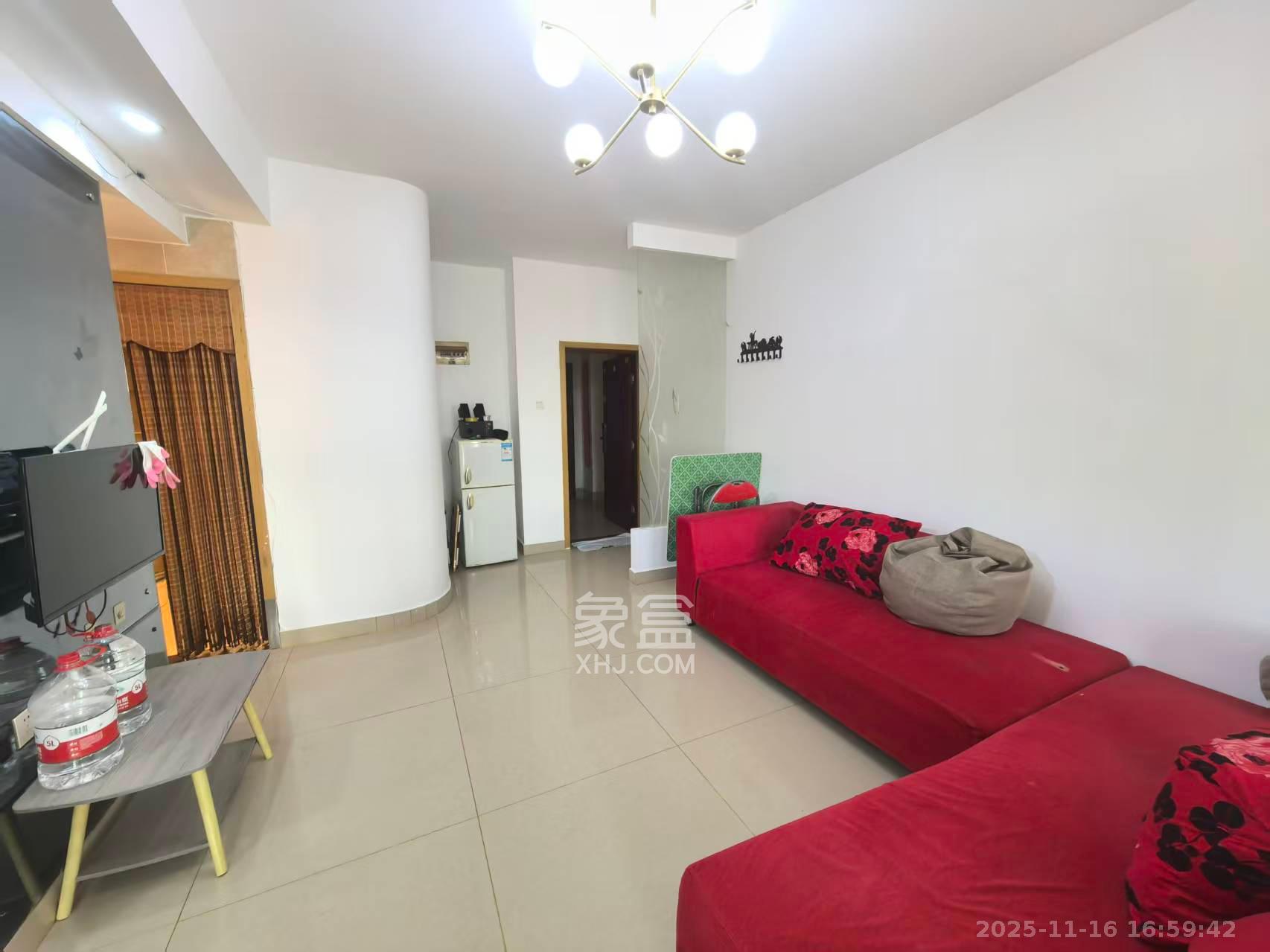 加加大街（华景苑）  1室1厅1卫    1300.0元/月室内图