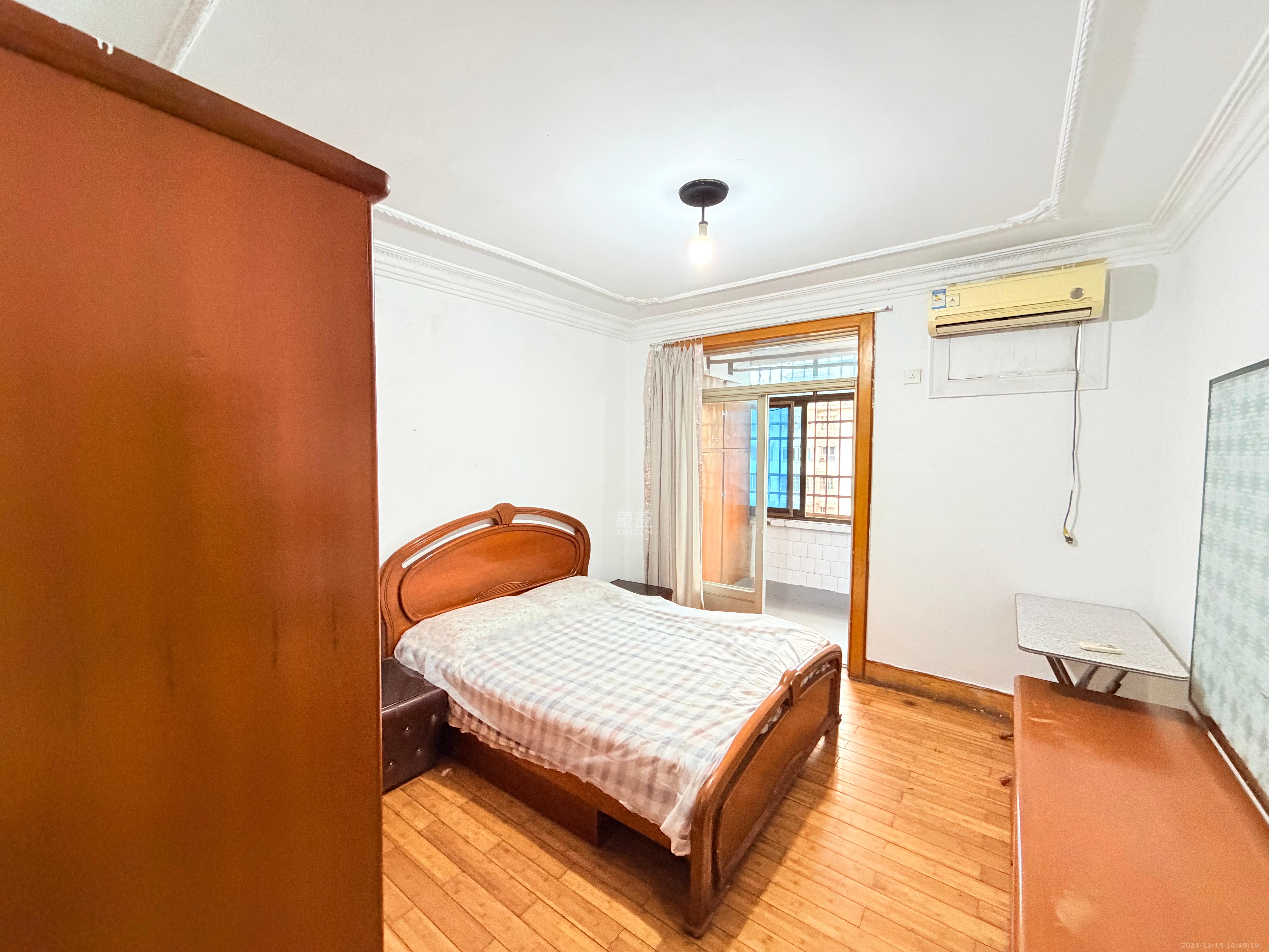 城南路散盘  2室2厅1卫    1300.0元/月室内图