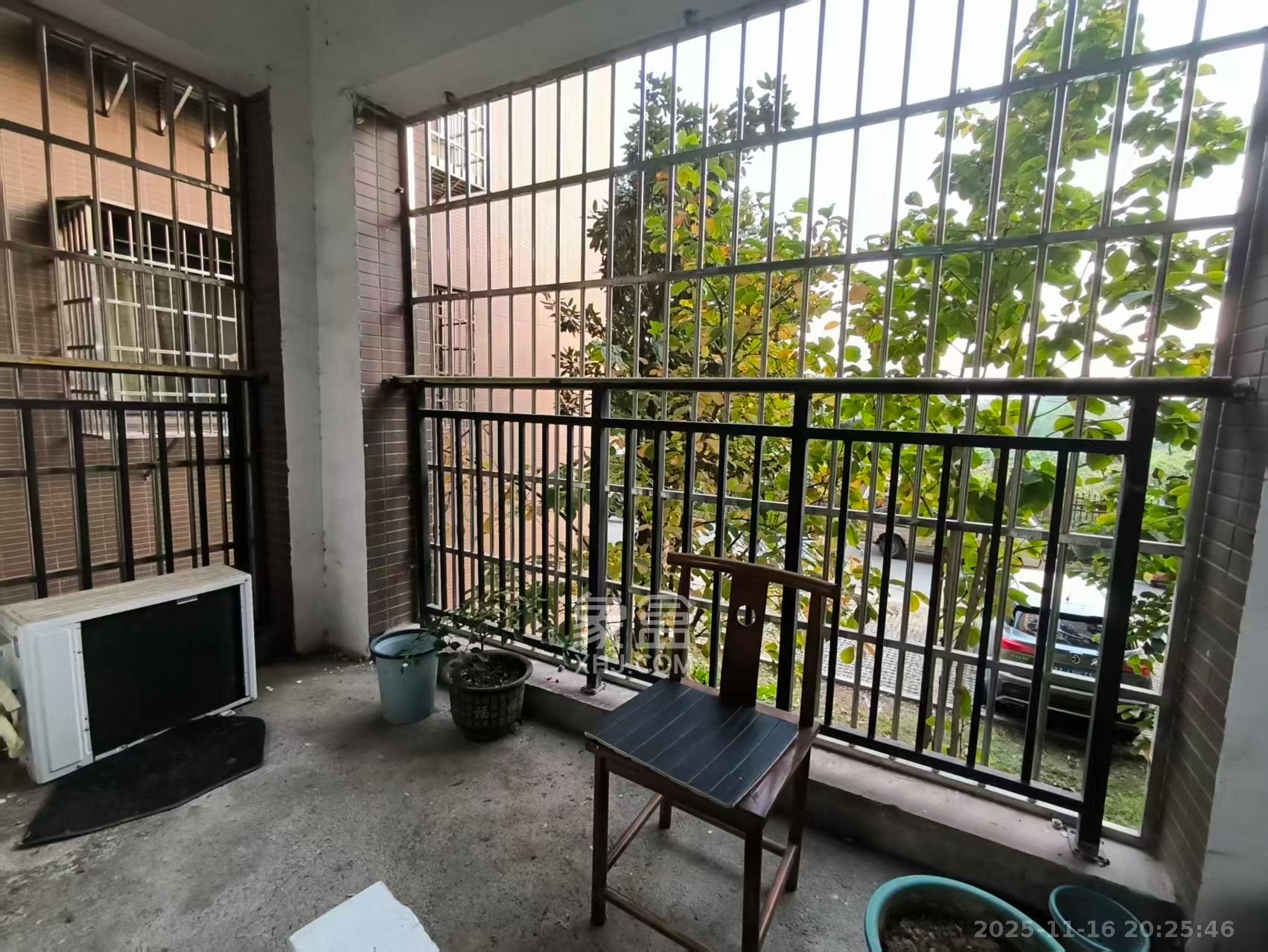 星城新宇川河苑 3室2厅1卫 2000.0元/月 星城新宇川河苑 3室2厅1卫 2000.0元/月室内图