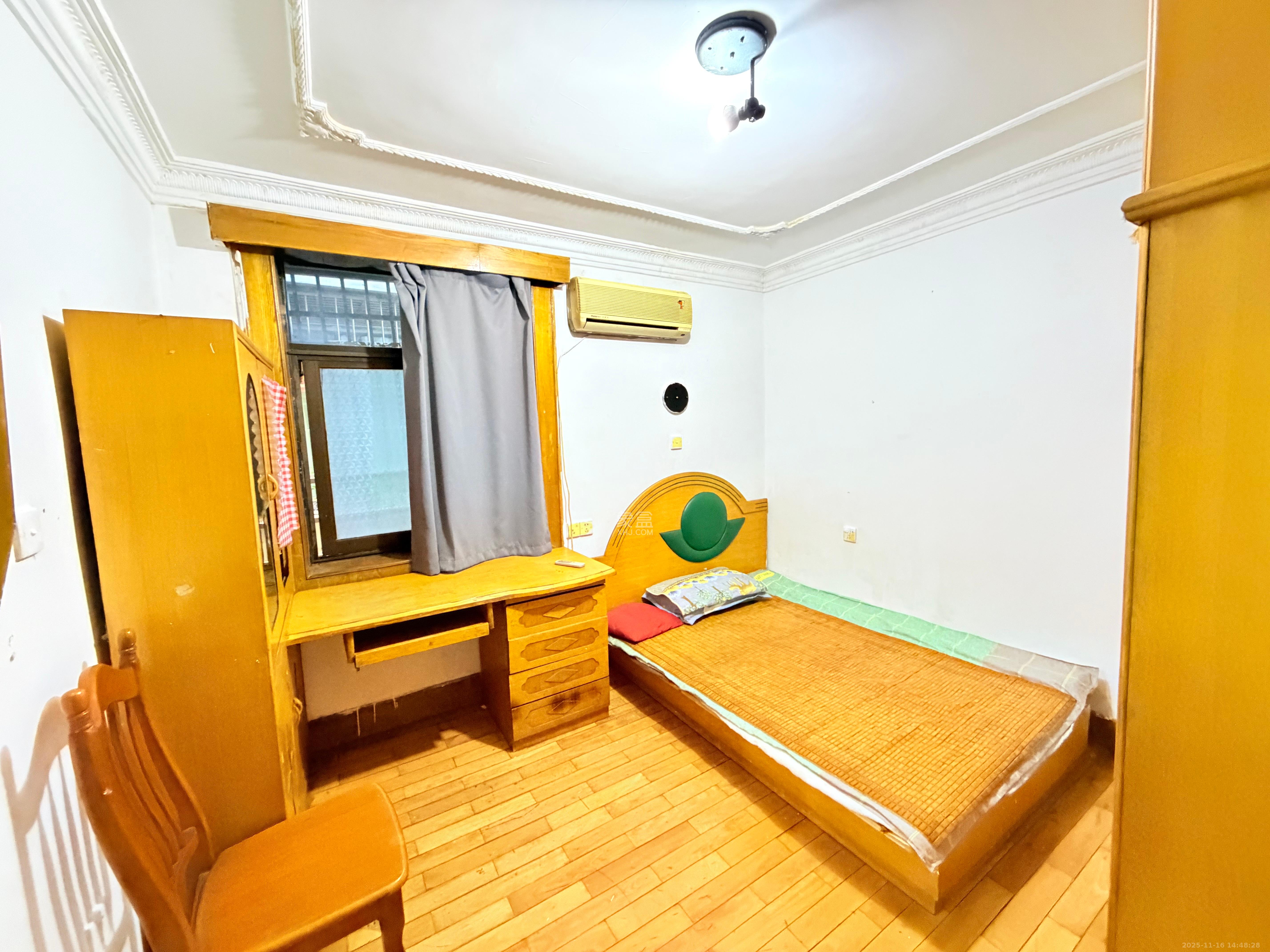 城南路散盘 2室2厅1卫 1300.0元/月 城南路散盘 2室2厅1卫 1300.0元/月室内图