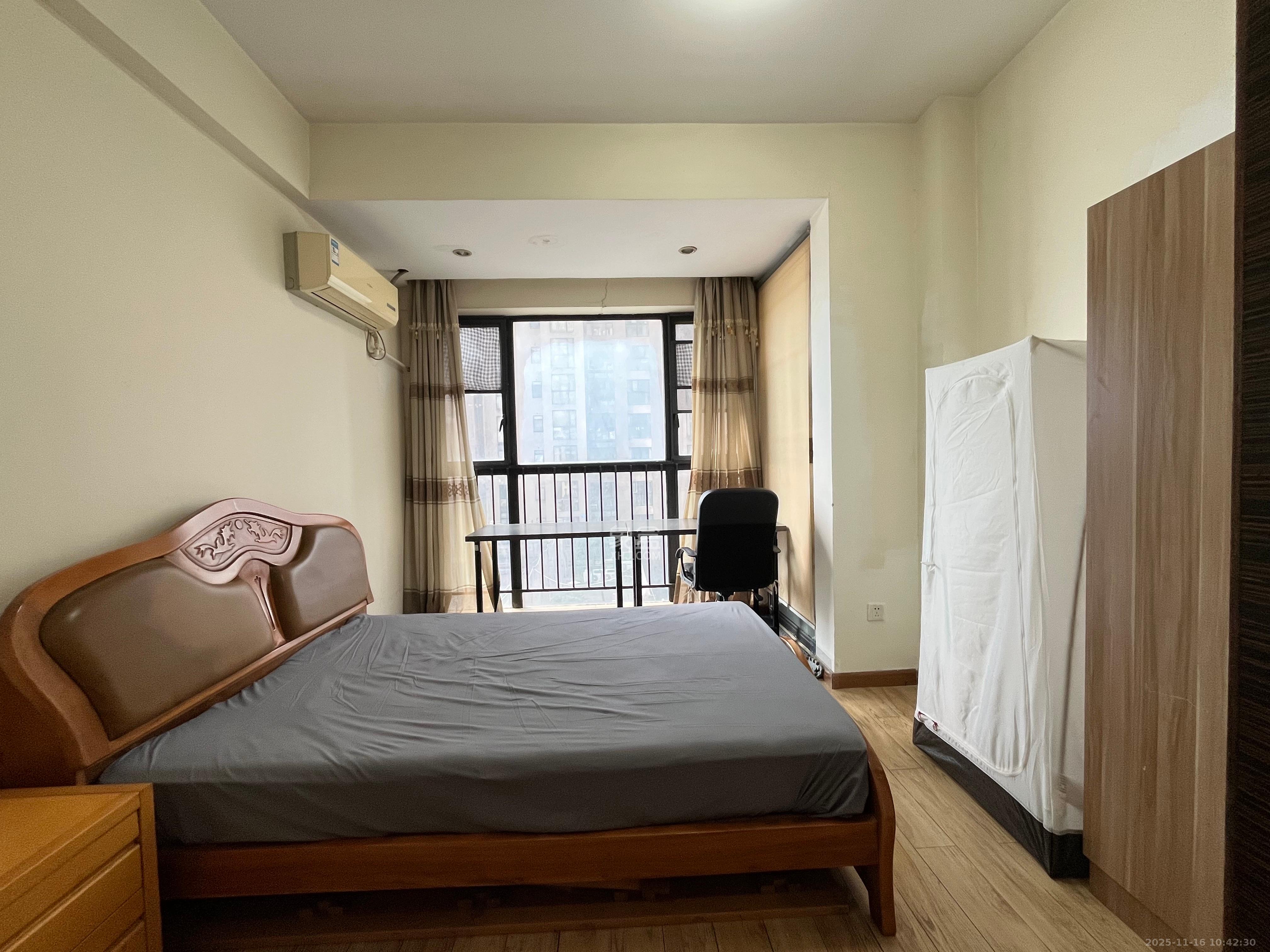 金土地第一湾  2室2厅1卫    2000.0元/月室内图