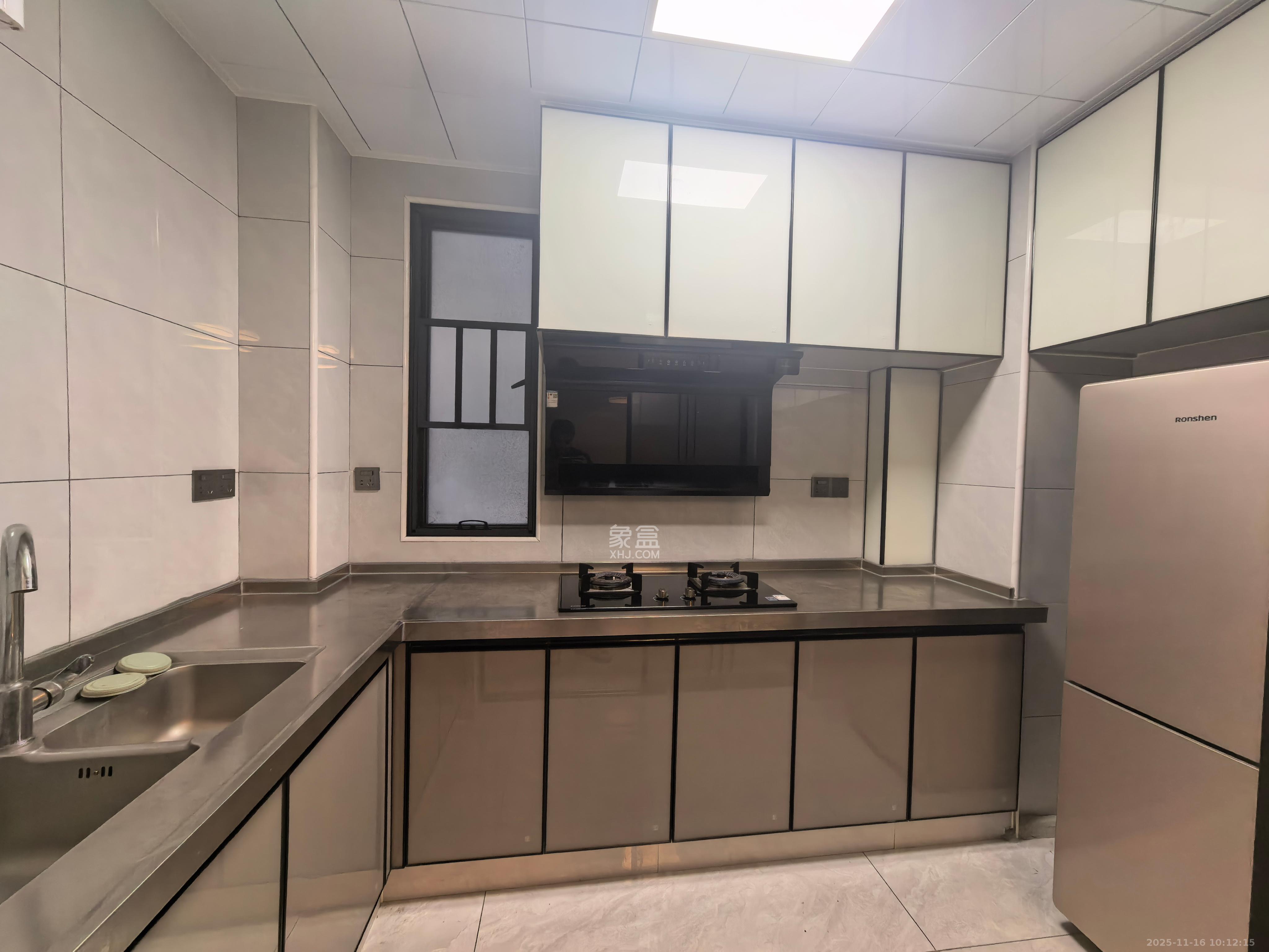 旭日嘉苑  2室1厅1卫    2300.0元/月室内图