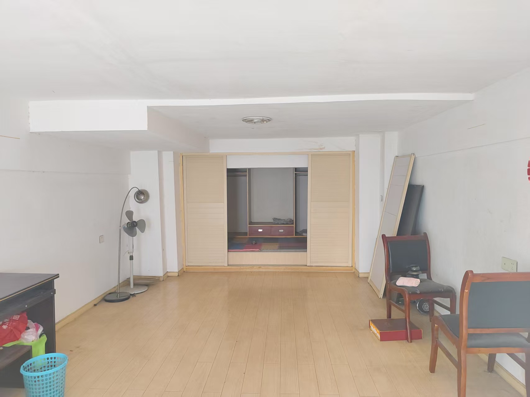 龙泰上品  1室0厅0卫    800.0元/月室内图