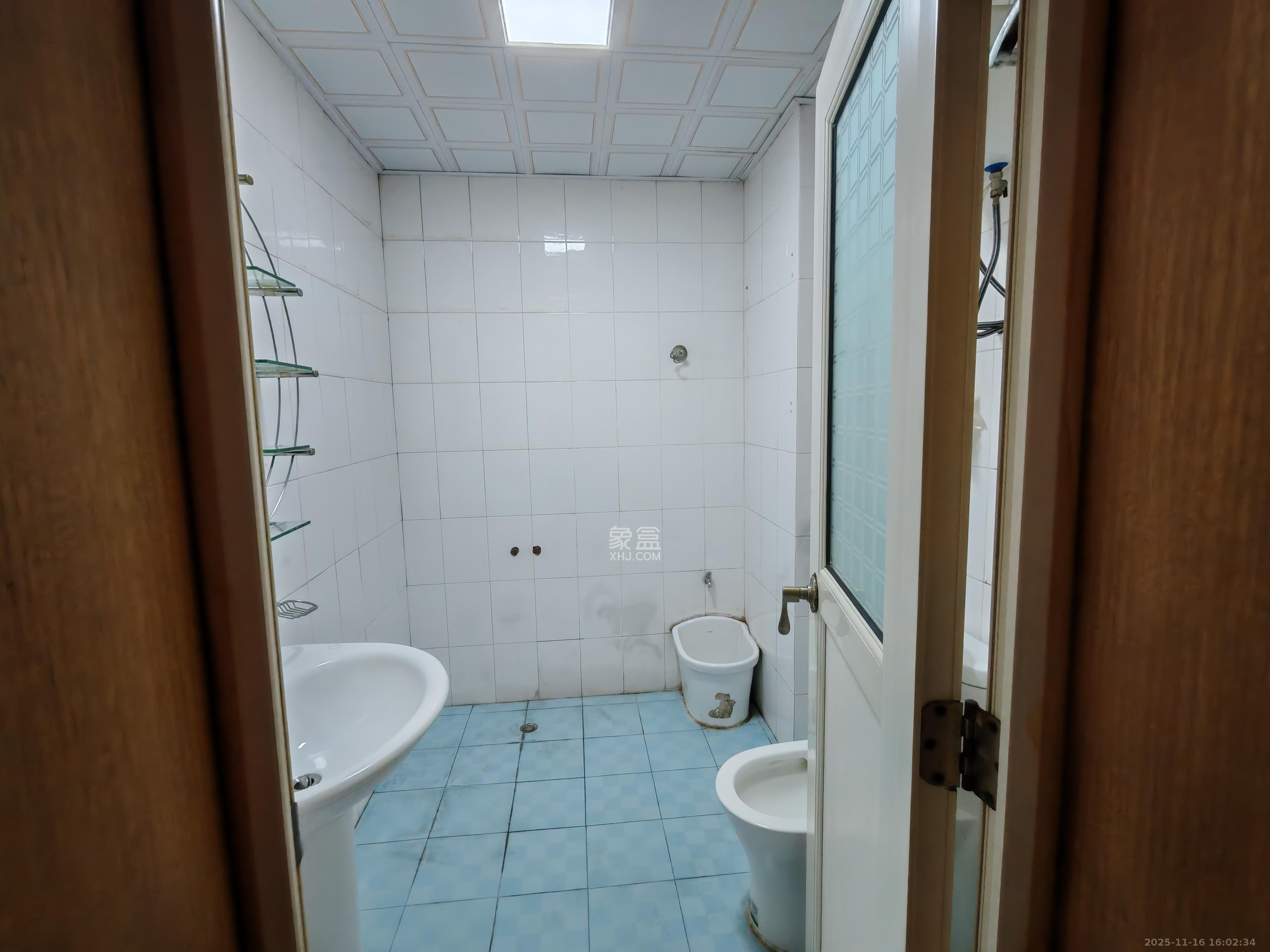 德政园 3室2厅2卫 2100.0元/月 德政园 3室2厅2卫 2100.0元/月室内图