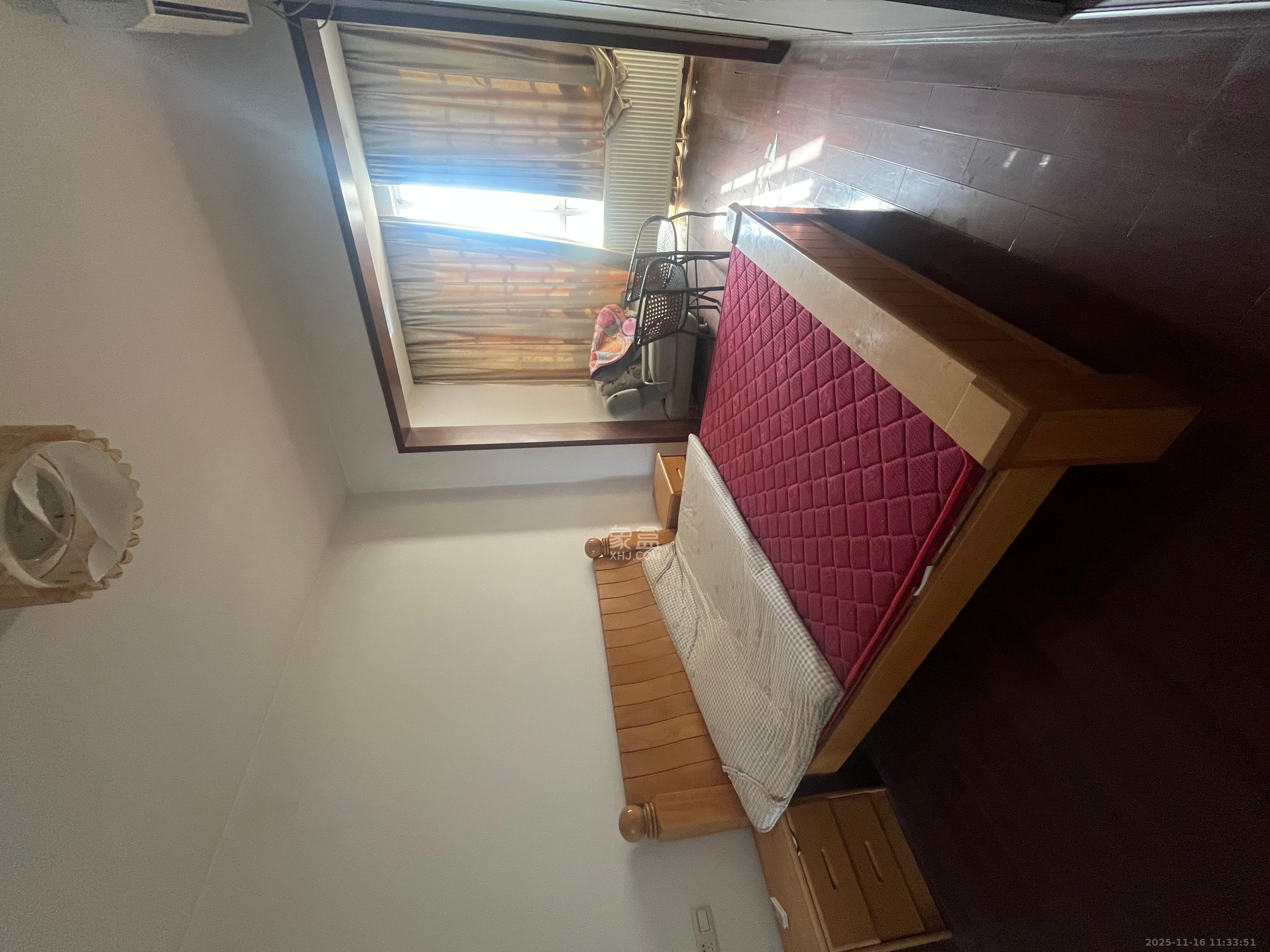 麓山枫情  3室2厅2卫    2600.0元/月室内图