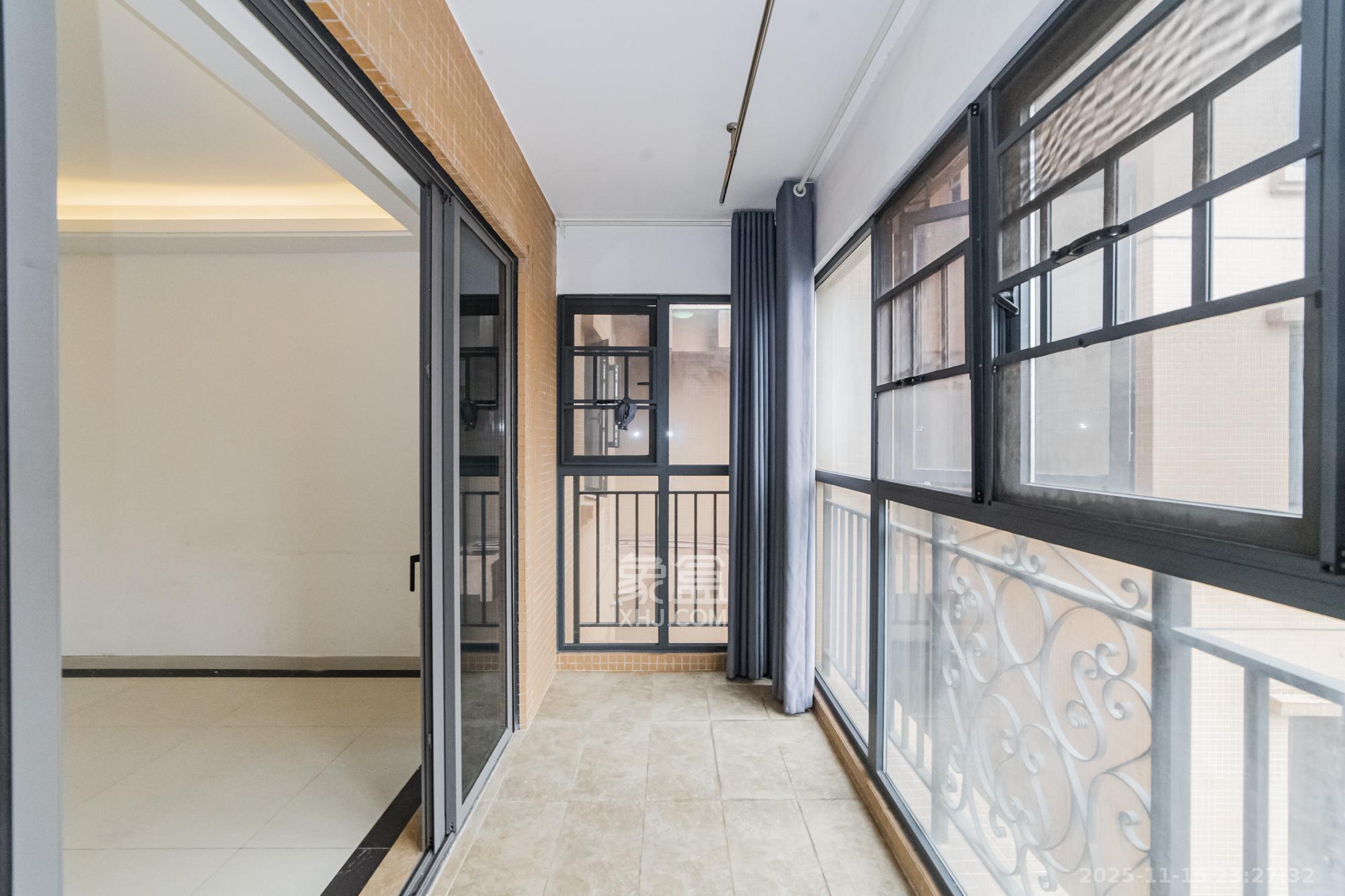 珠江郦城薰衣道 4室2厅2卫 132.0万 珠江郦城薰衣道 4室2厅2卫 132.0万阳台