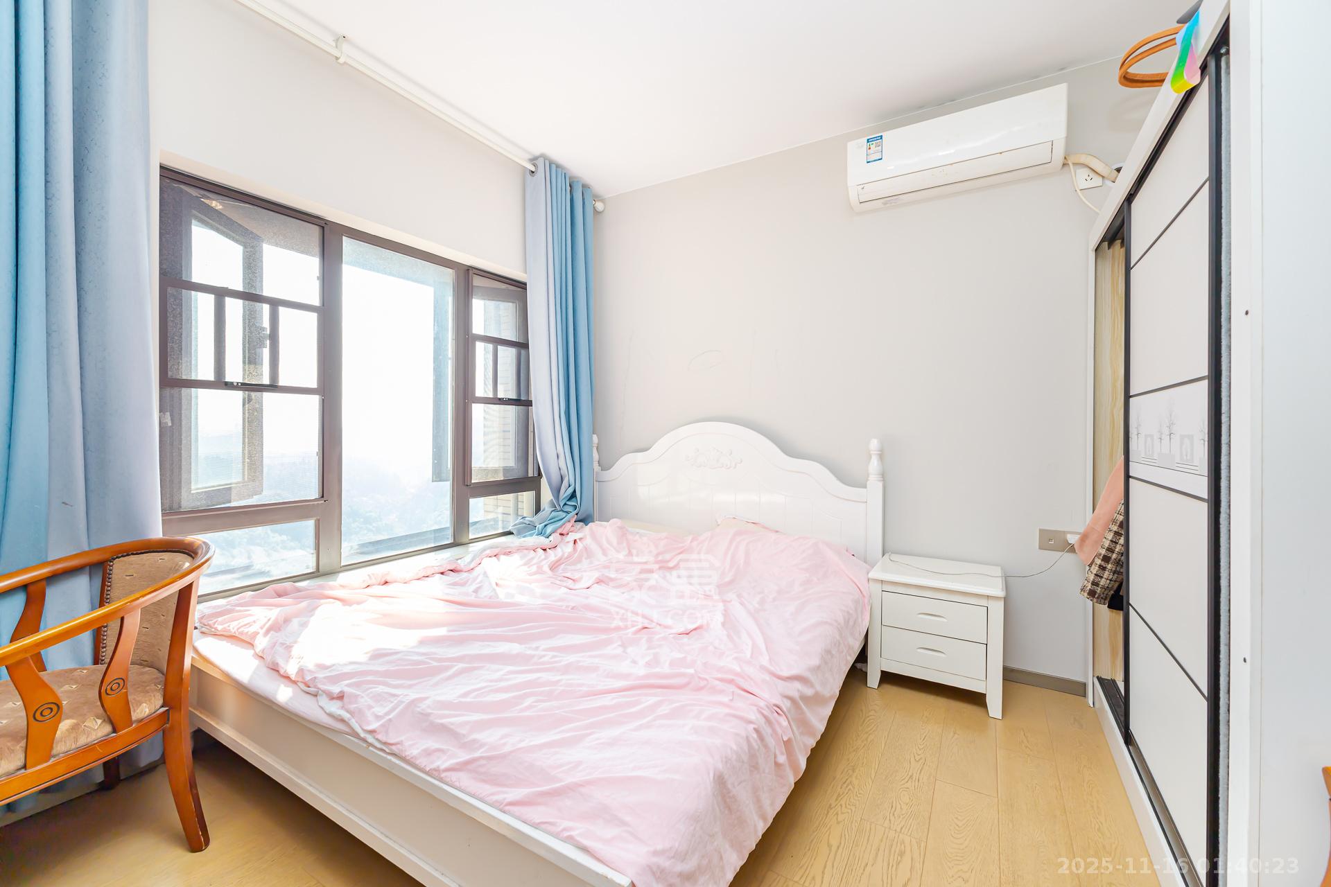 时代倾城四期 2室1厅1卫 68.0万 时代倾城四期 2室1厅1卫 68.0万卧室