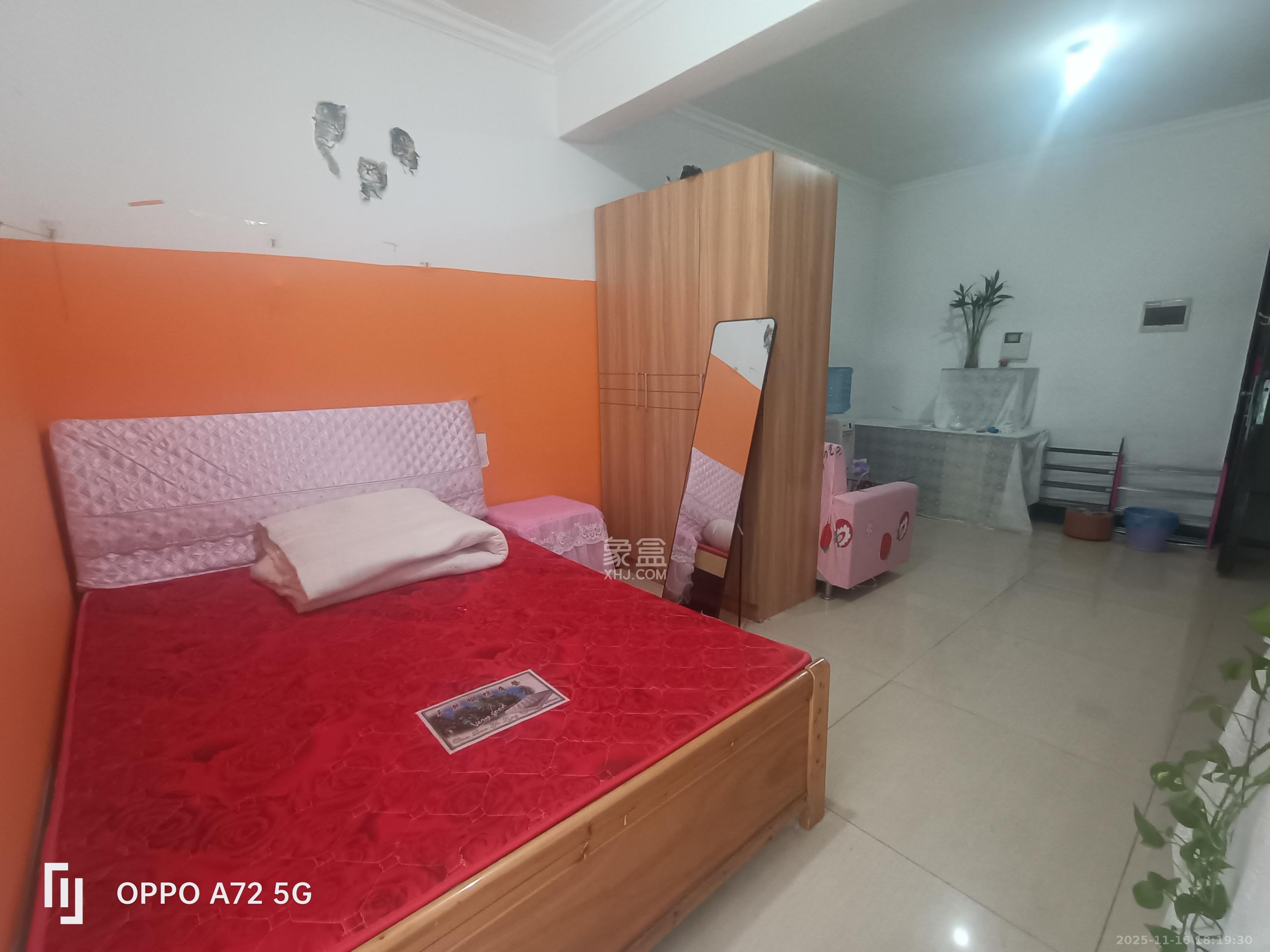 世景华庭  1室1厅1卫    1100.0元/月室内图