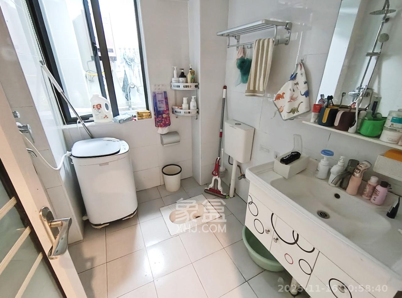 盛世耀凯  2室2厅1卫    2400.0元/月室内图