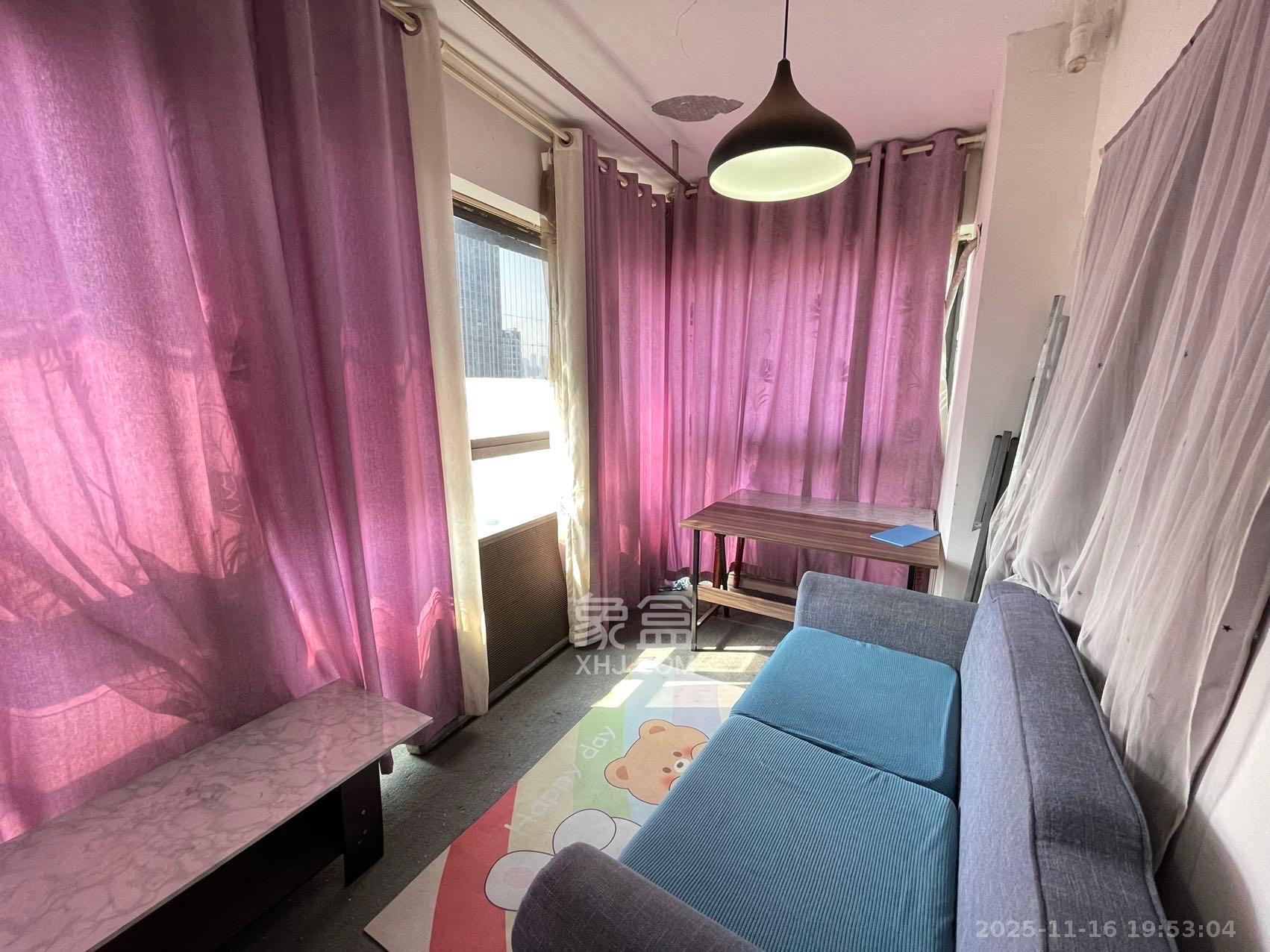 红公馆(前程丽景大厦) 3室1厅1卫 1800.0元/月 红公馆(前程丽景大厦) 3室1厅1卫 1800.0元/月室内图