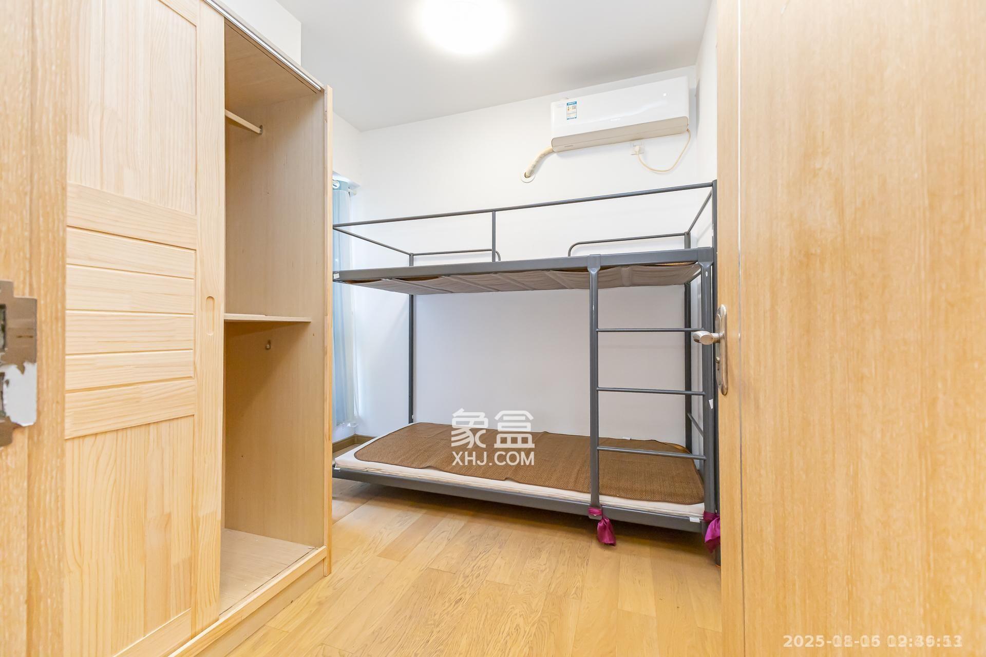 万润滨江天著 4室2厅2卫 2450.0元/月 万润滨江天著 4室2厅2卫 2450.0元/月室内图