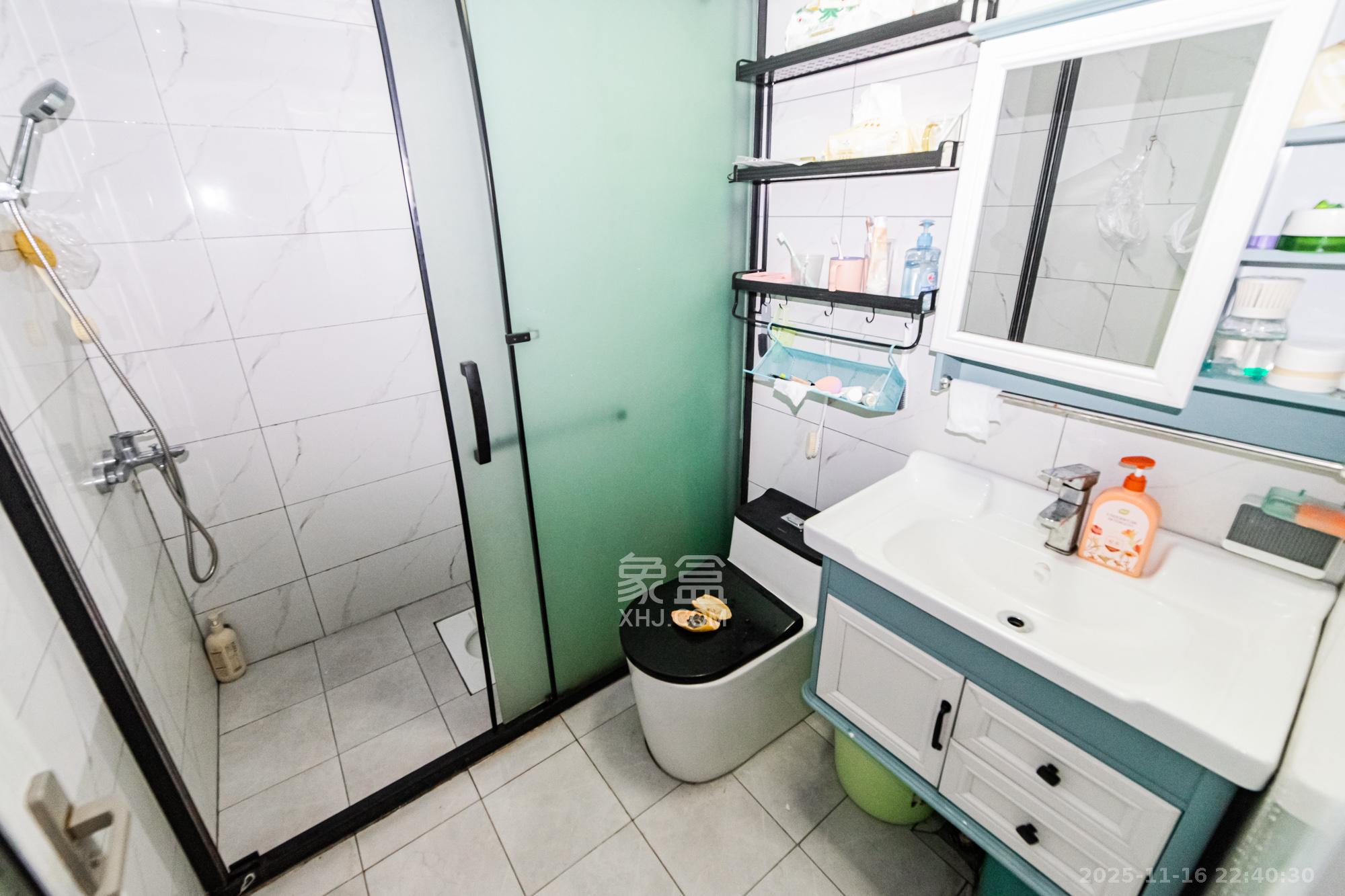 北辰三角洲C2区 3室1厅1卫 138.0万 北辰三角洲C2区 3室1厅1卫 138.0万卫生间