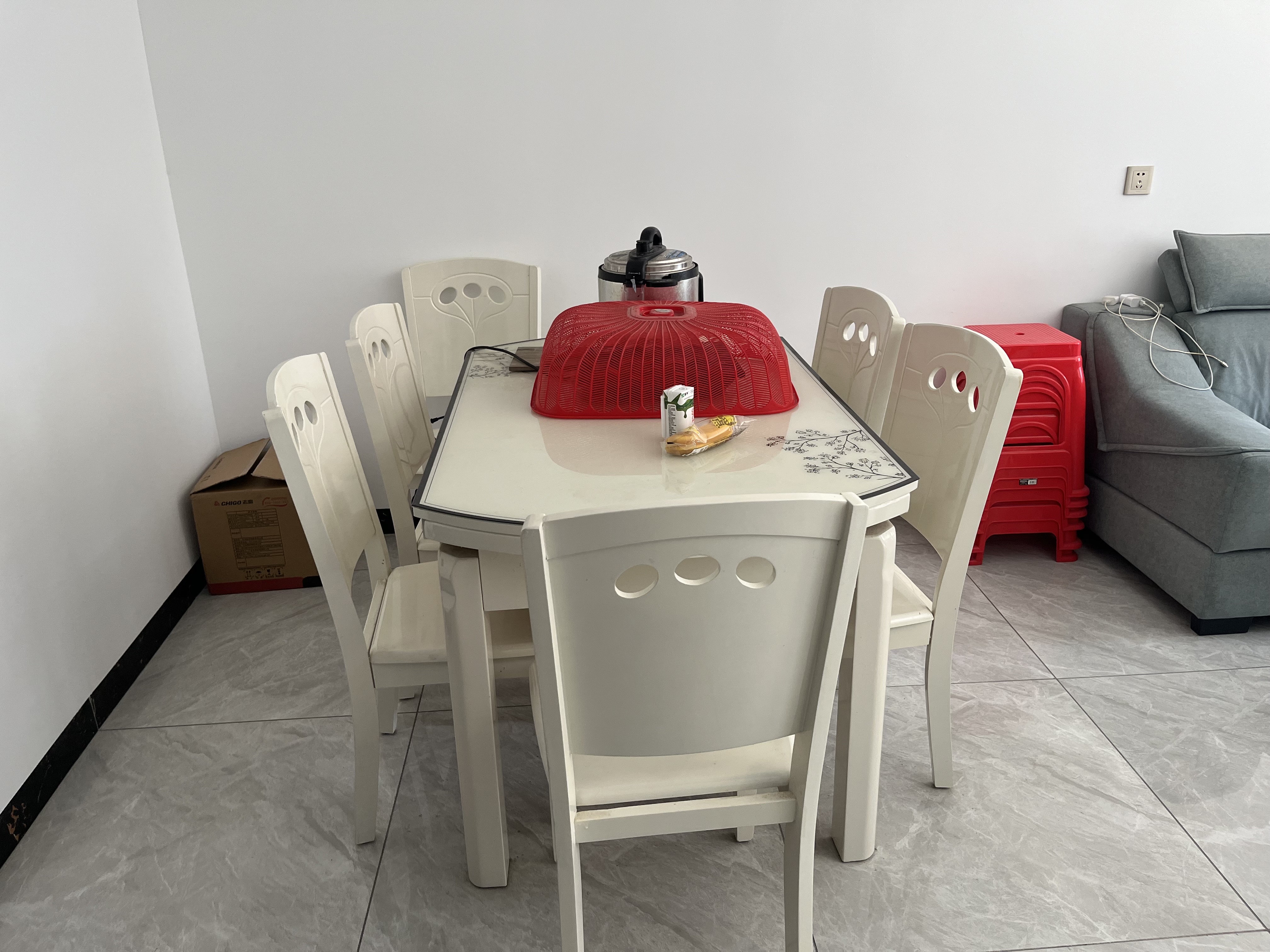 高盛国际  3室2厅2卫    2000.0元/月室内图