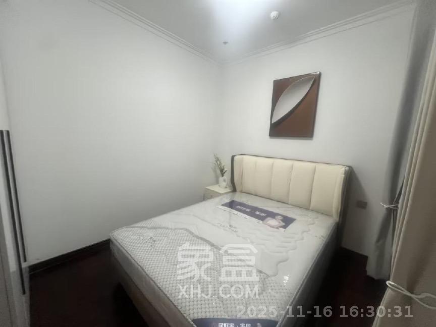 绿地长沙城际空间站（绿地新里佳苑）  3室2厅2卫    3300.0元/月室内图