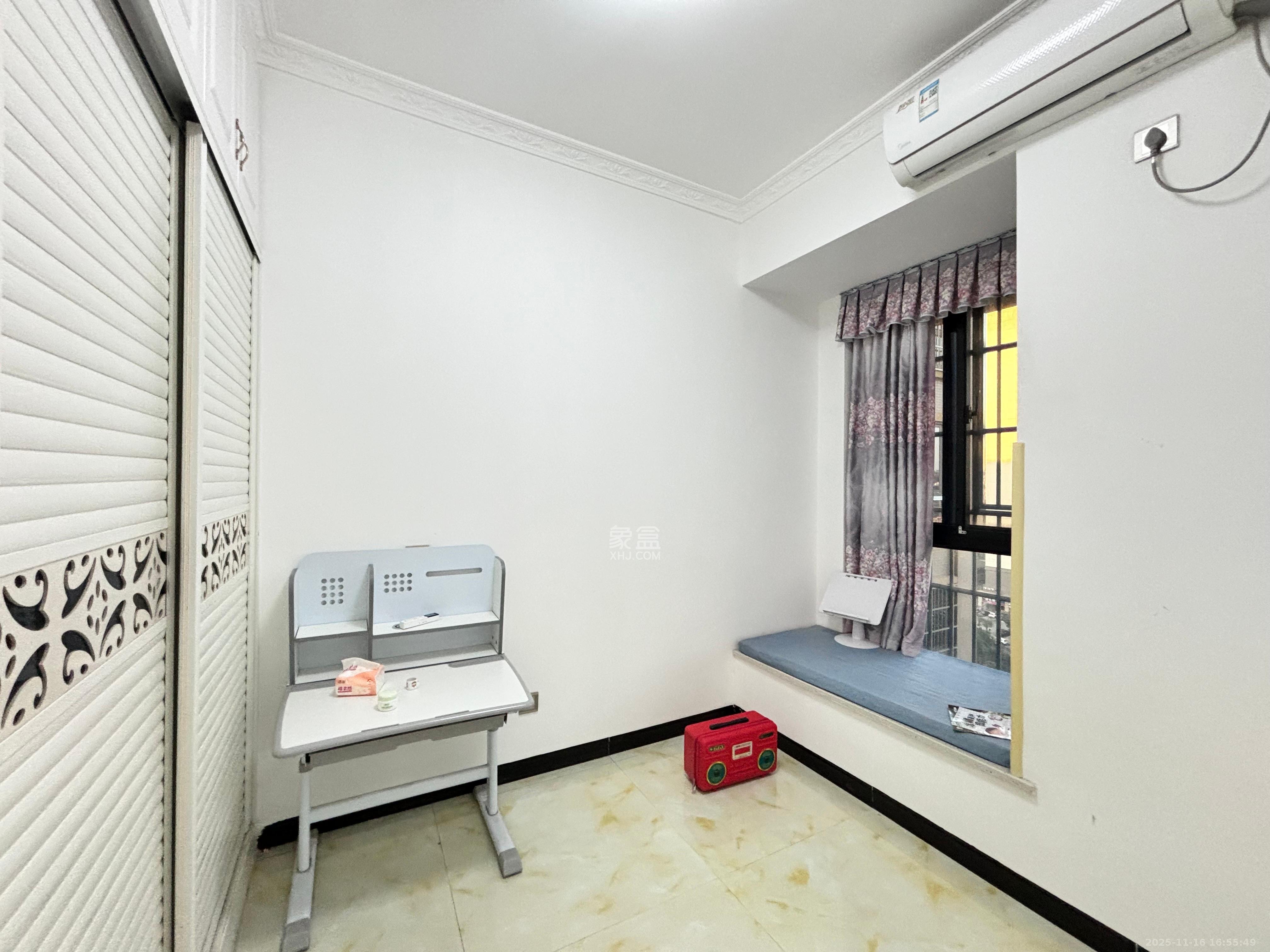 泰禹云开壹品  3室2厅2卫    2400.0元/月室内图