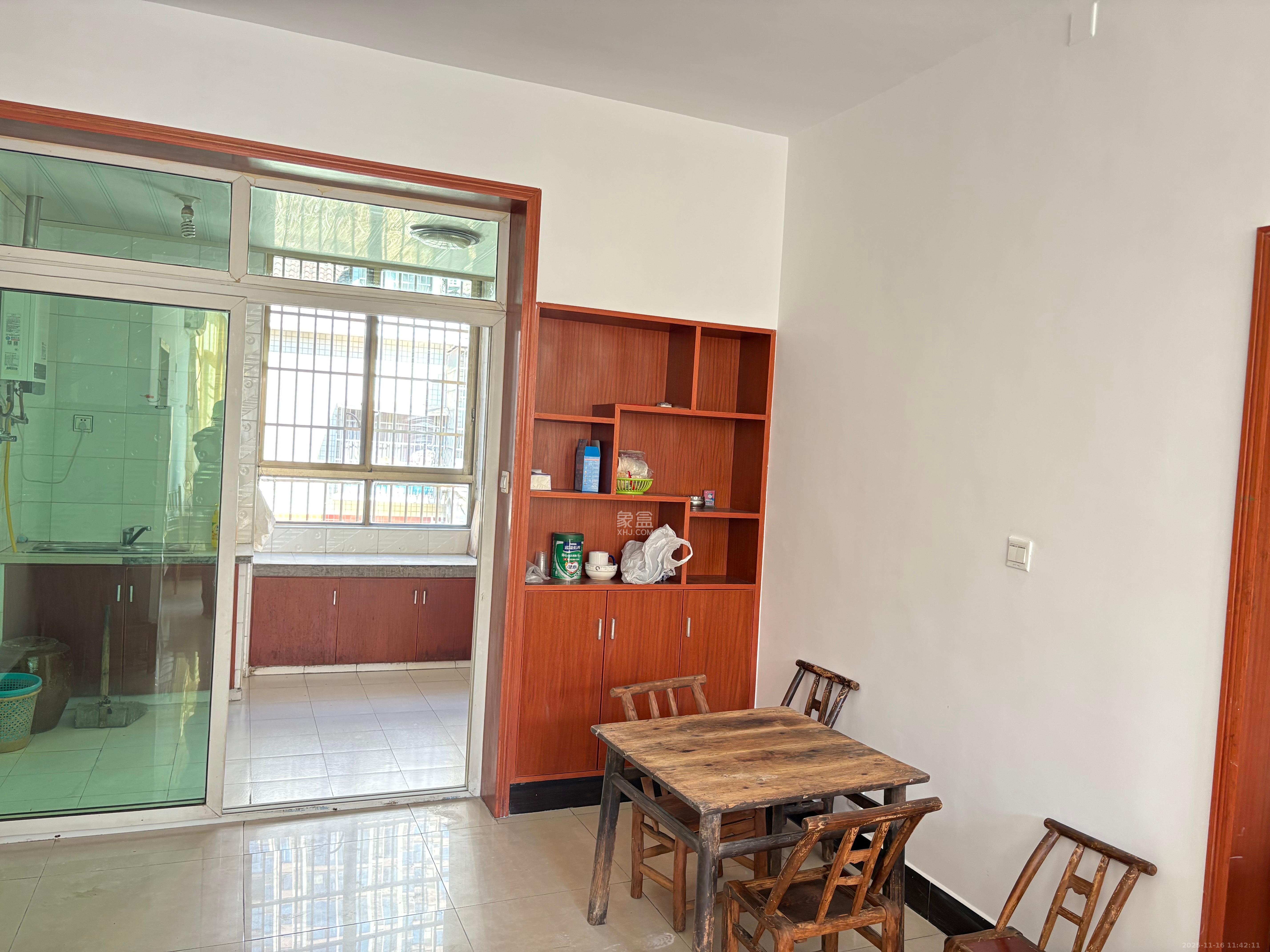 金石蓉园  2室1厅1卫    1400.0元/月室内图