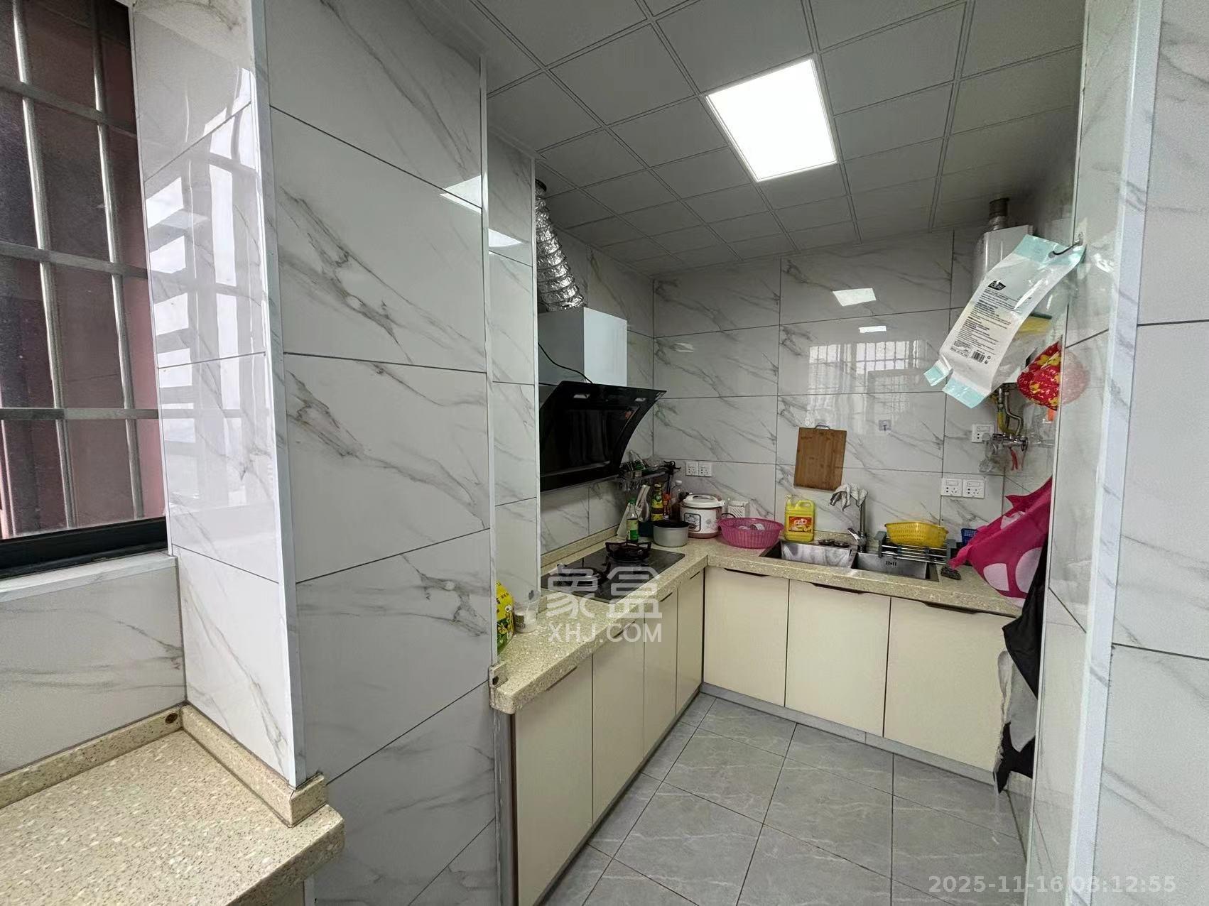 麓谷公馆（涉外国际公馆）  4室2厅3卫    3200.0元/月室内图