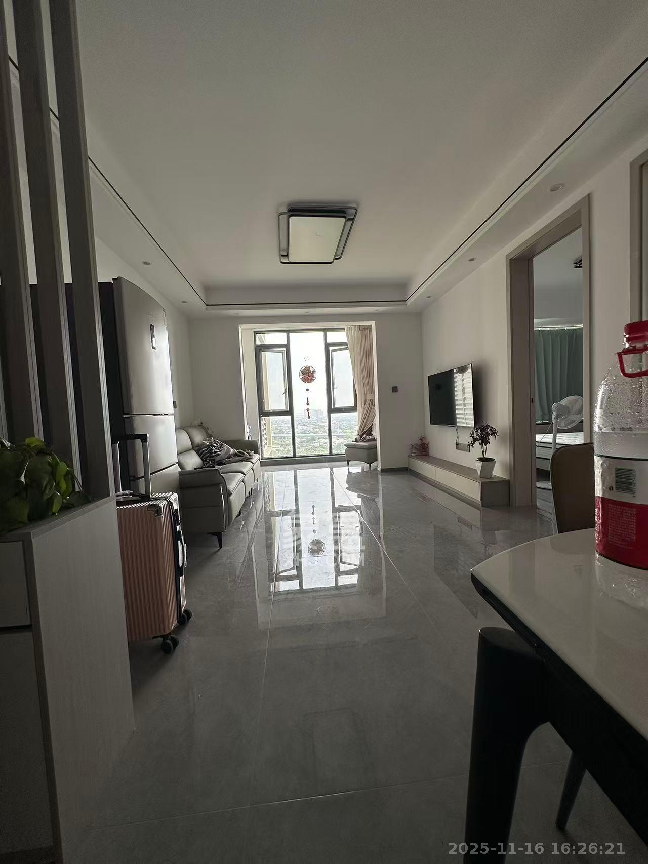 北控浩瀚  3室2厅2卫    2100.0元/月室内图