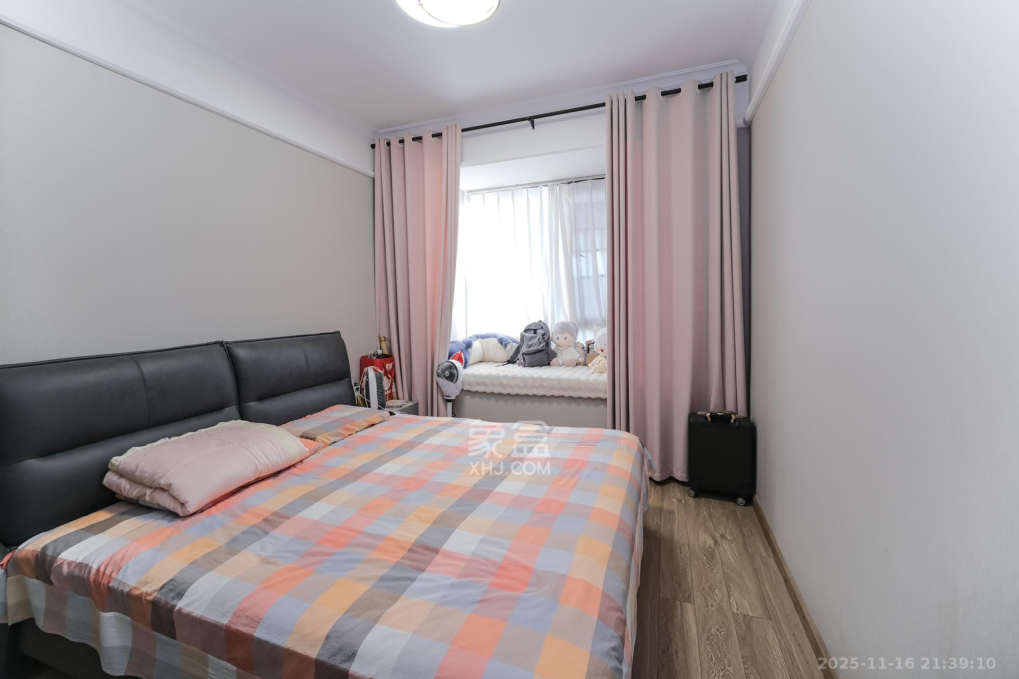 运达锦绣广场 4室2厅2卫 159.8万 运达锦绣广场 4室2厅2卫 159.8万卧室