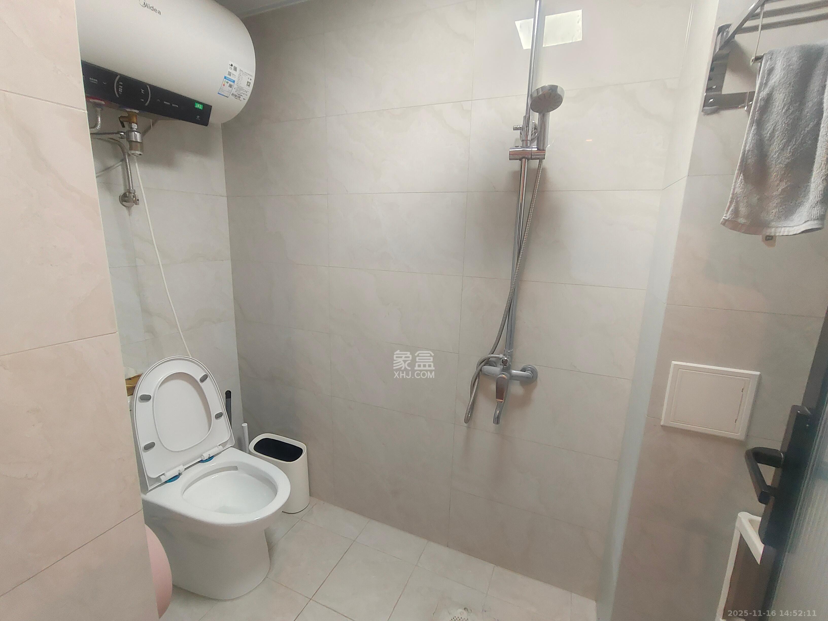 奥园城市天骄一期  1室1厅1卫    1800.0元/月室内图