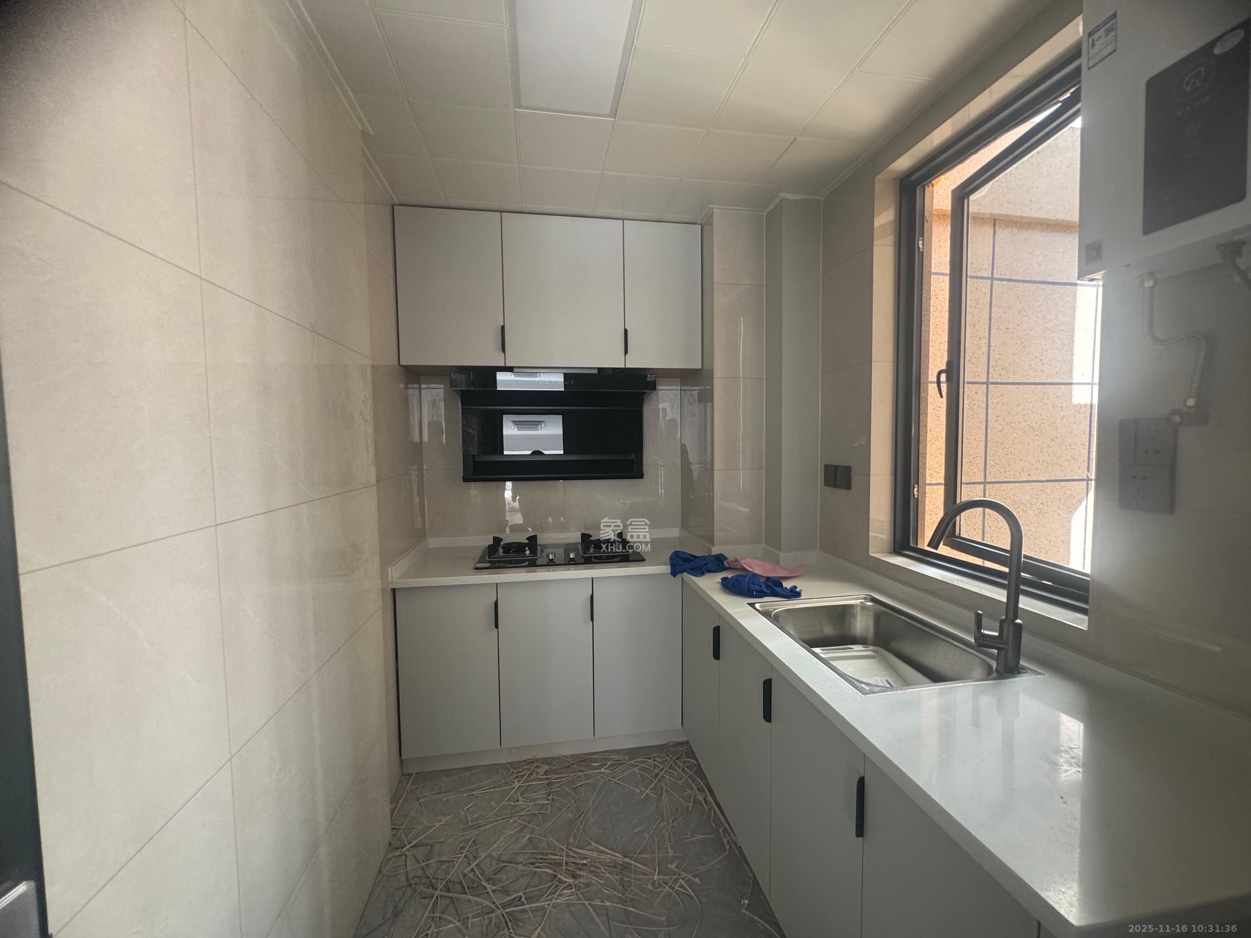 金石蓉园  2室2厅1卫    2400.0元/月室内图