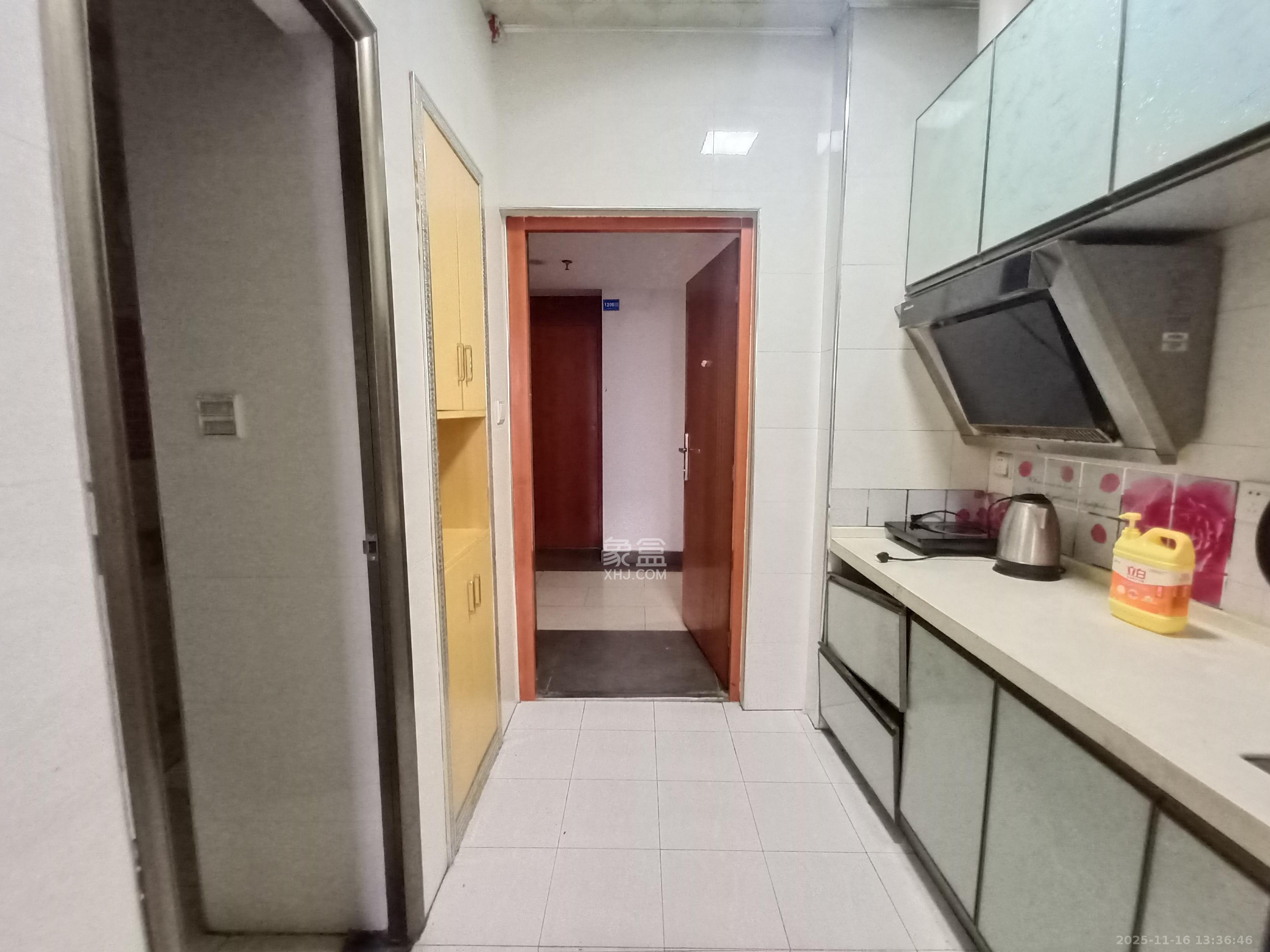 长房时代城  1室1厅1卫    1300.0元/月室内图