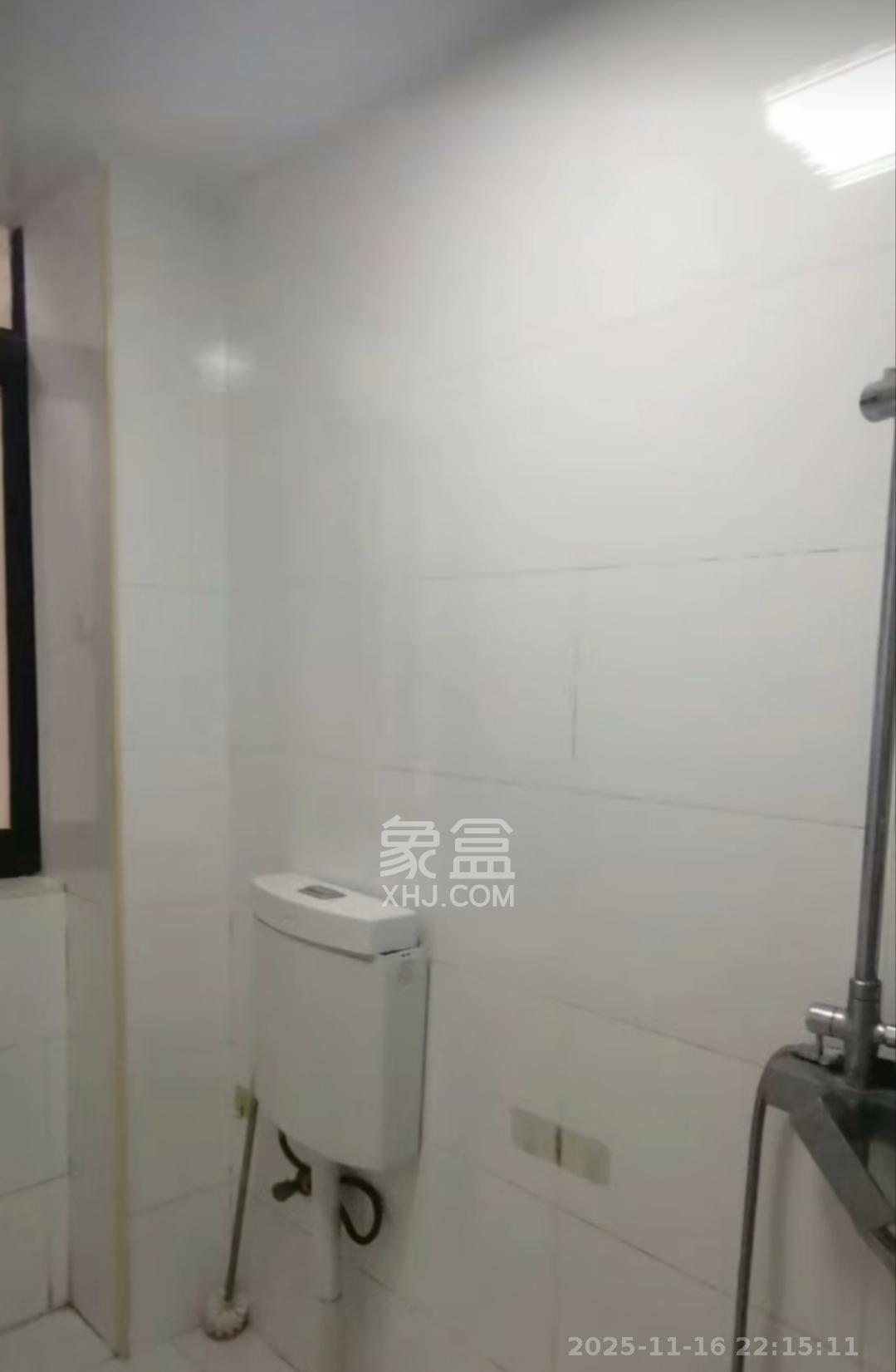 海拔东方 4室2厅2卫 2580.0元/月 海拔东方 4室2厅2卫 2580.0元/月室内图