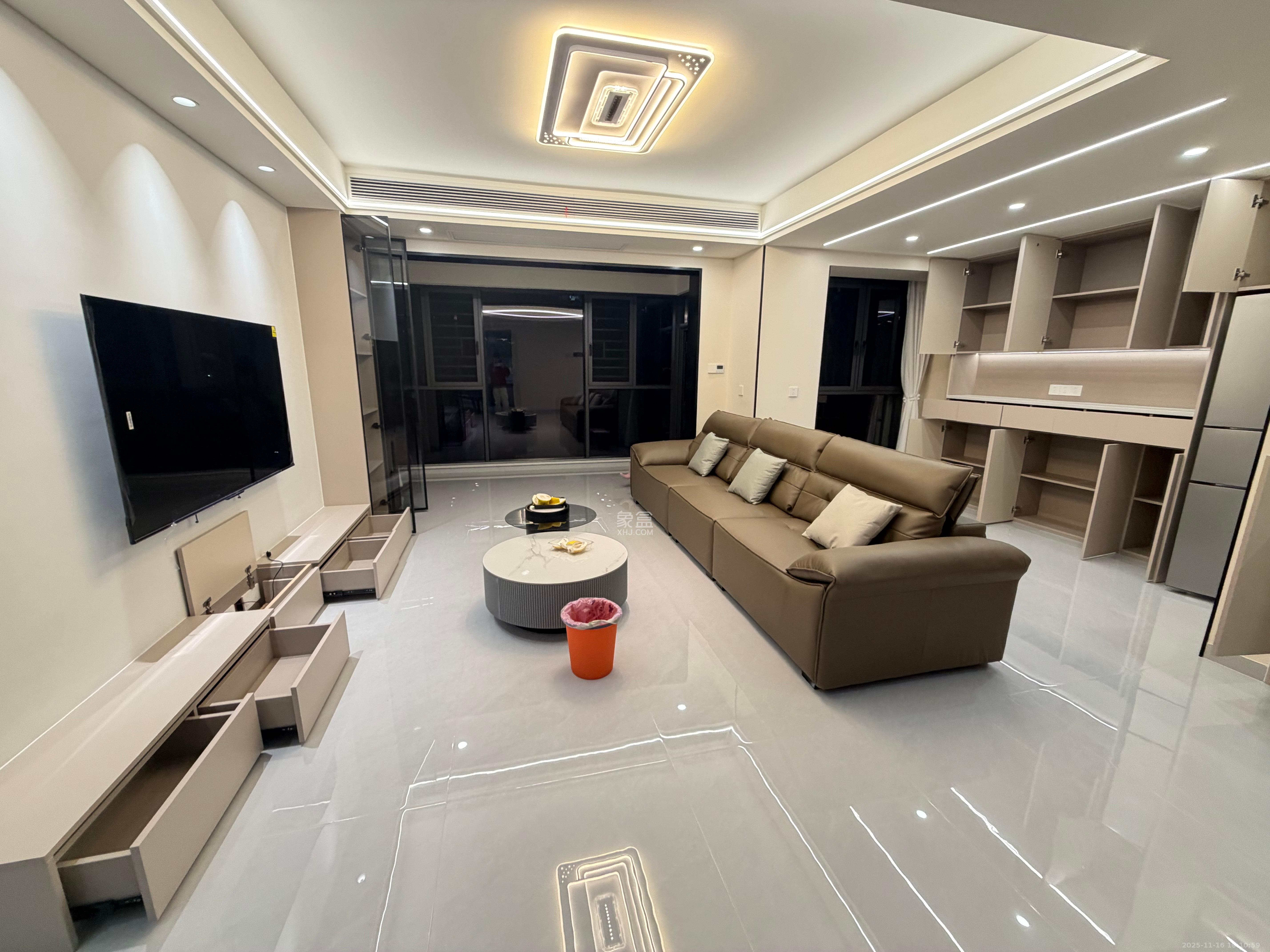 惟智园安置小区  4室2厅2卫    2800.0元/月