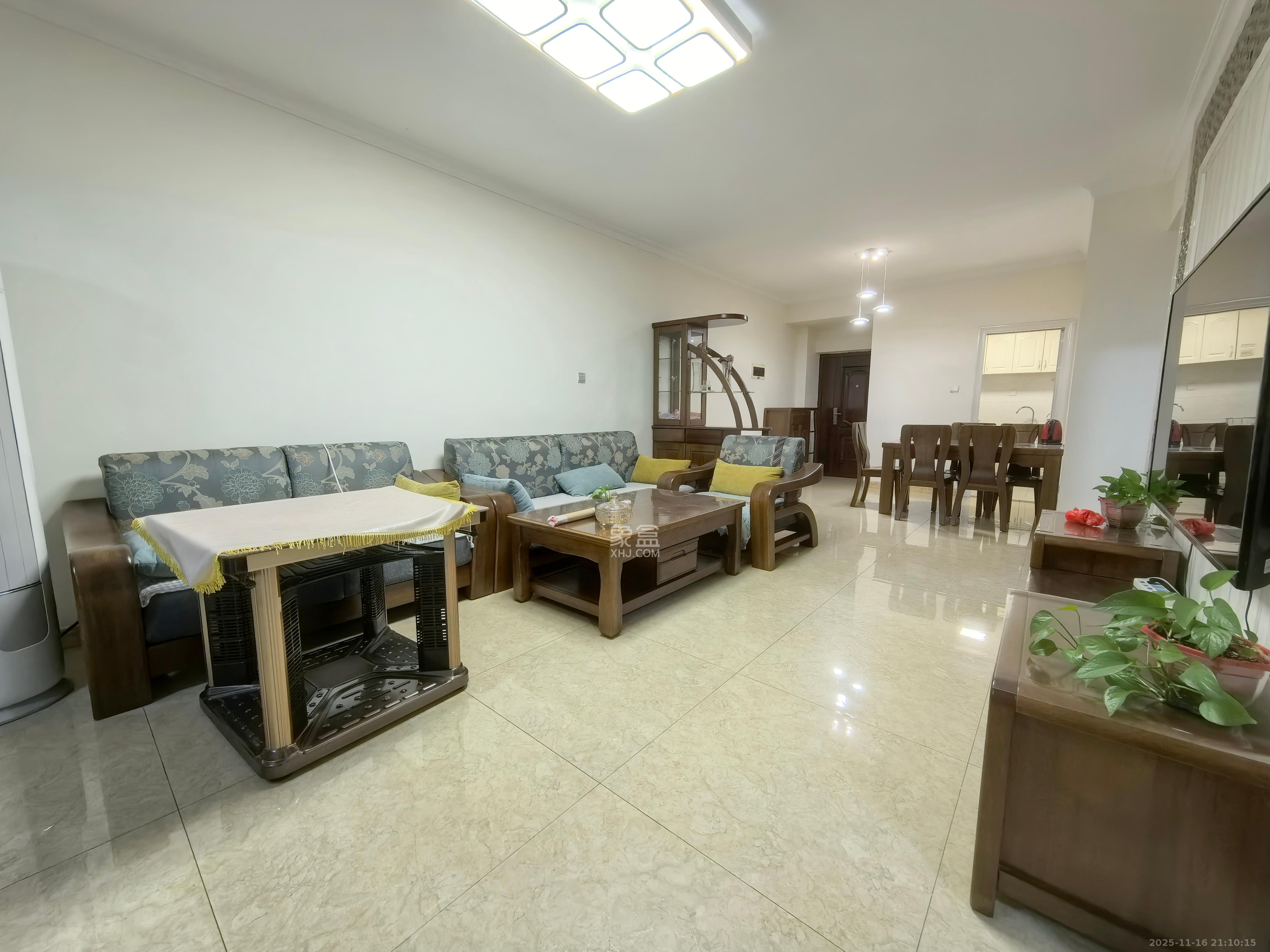 芒果天地(芒果雅苑)  3室2厅1卫    3100.0元/月