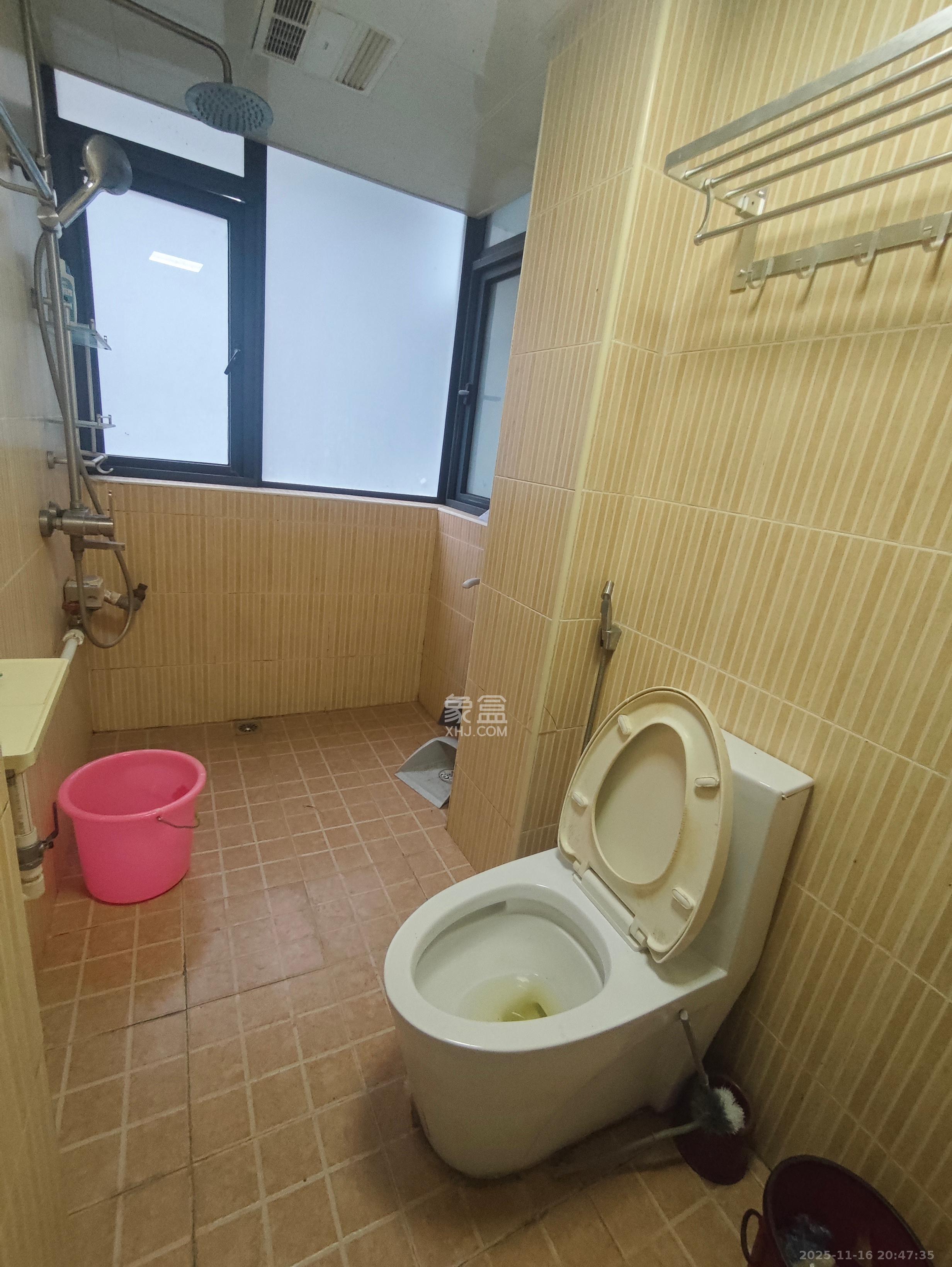 雨花大厦（云海大厦）  1室0厅0卫    1600.0元/月室内图