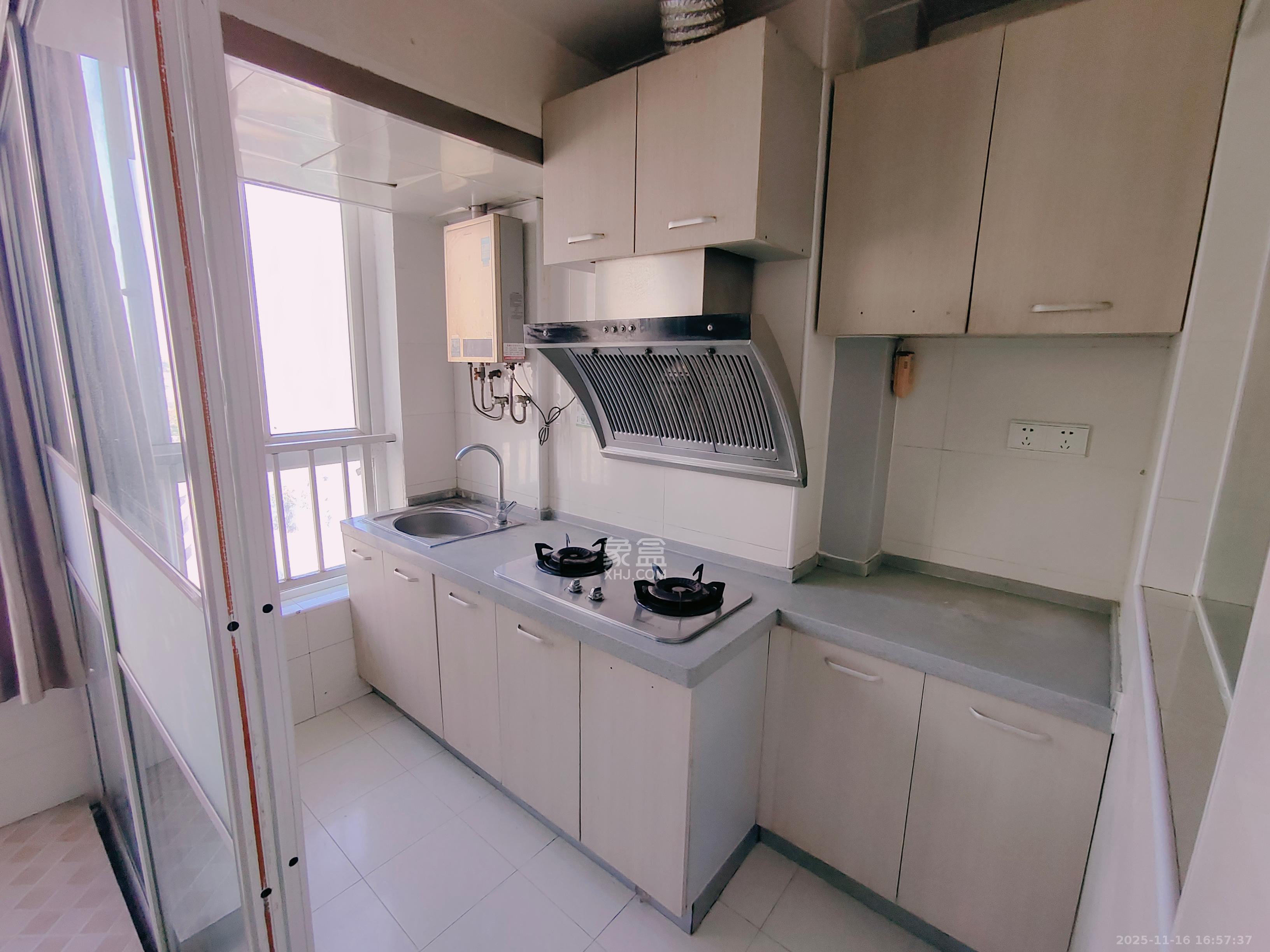 先锋东外滩 1室1厅1卫 1400.0元/月 先锋东外滩 1室1厅1卫 1400.0元/月室内图