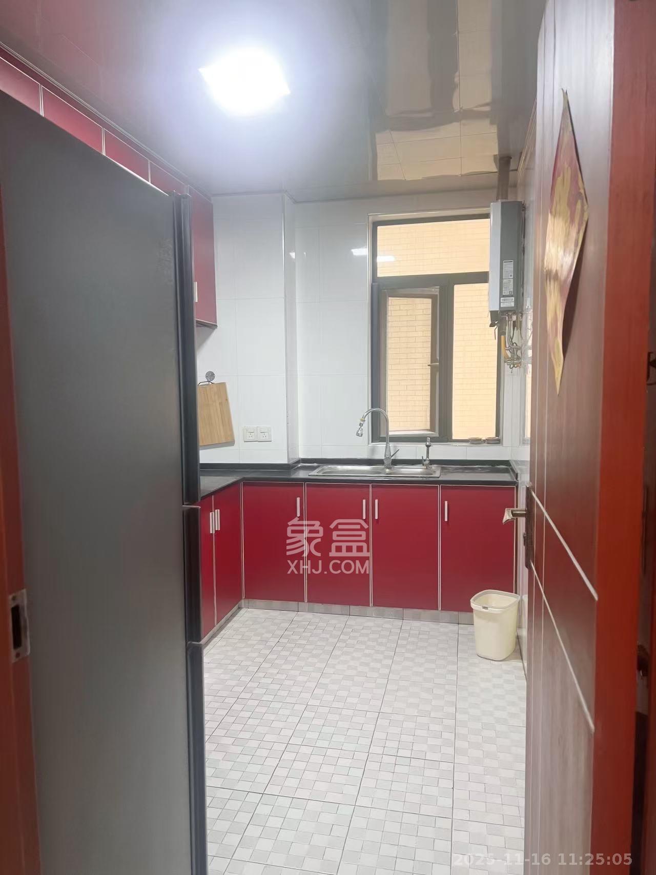 岳银欣苑  2室2厅1卫    2100.0元/月室内图