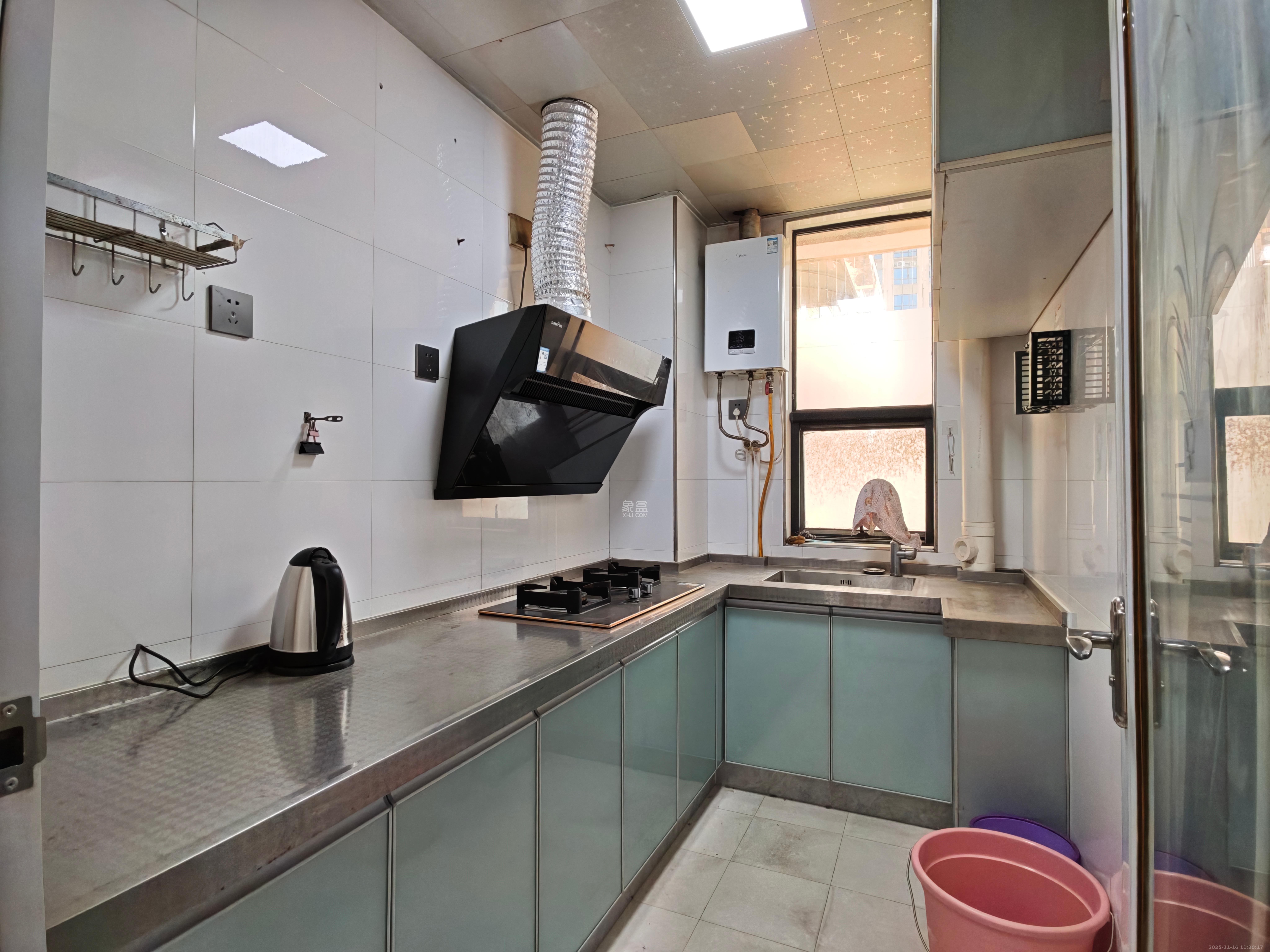 水岸天际（一期、二期）  2室2厅1卫    1800.0元/月室内图