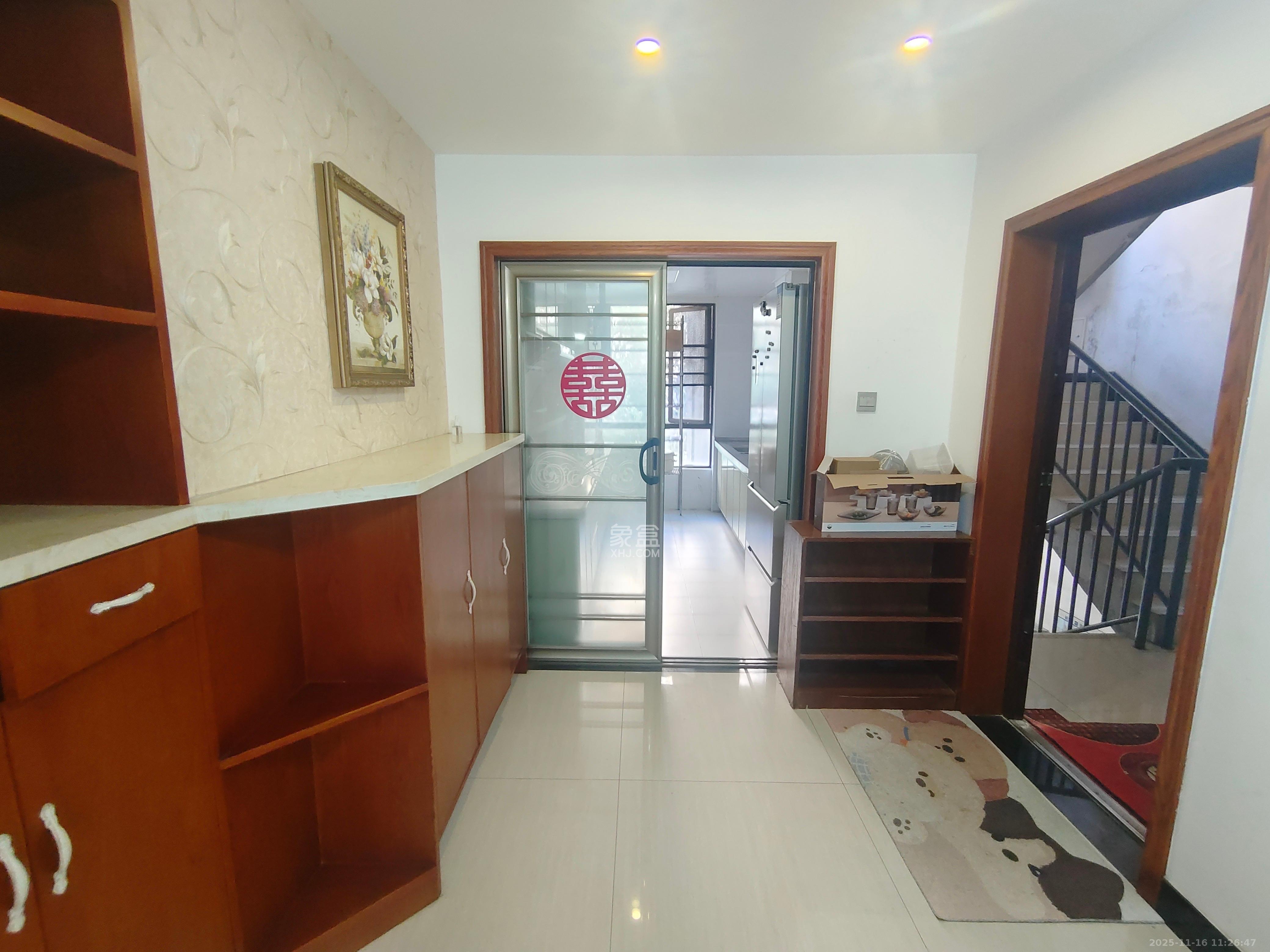 山语城二期  2室1厅1卫    2100.0元/月室内图