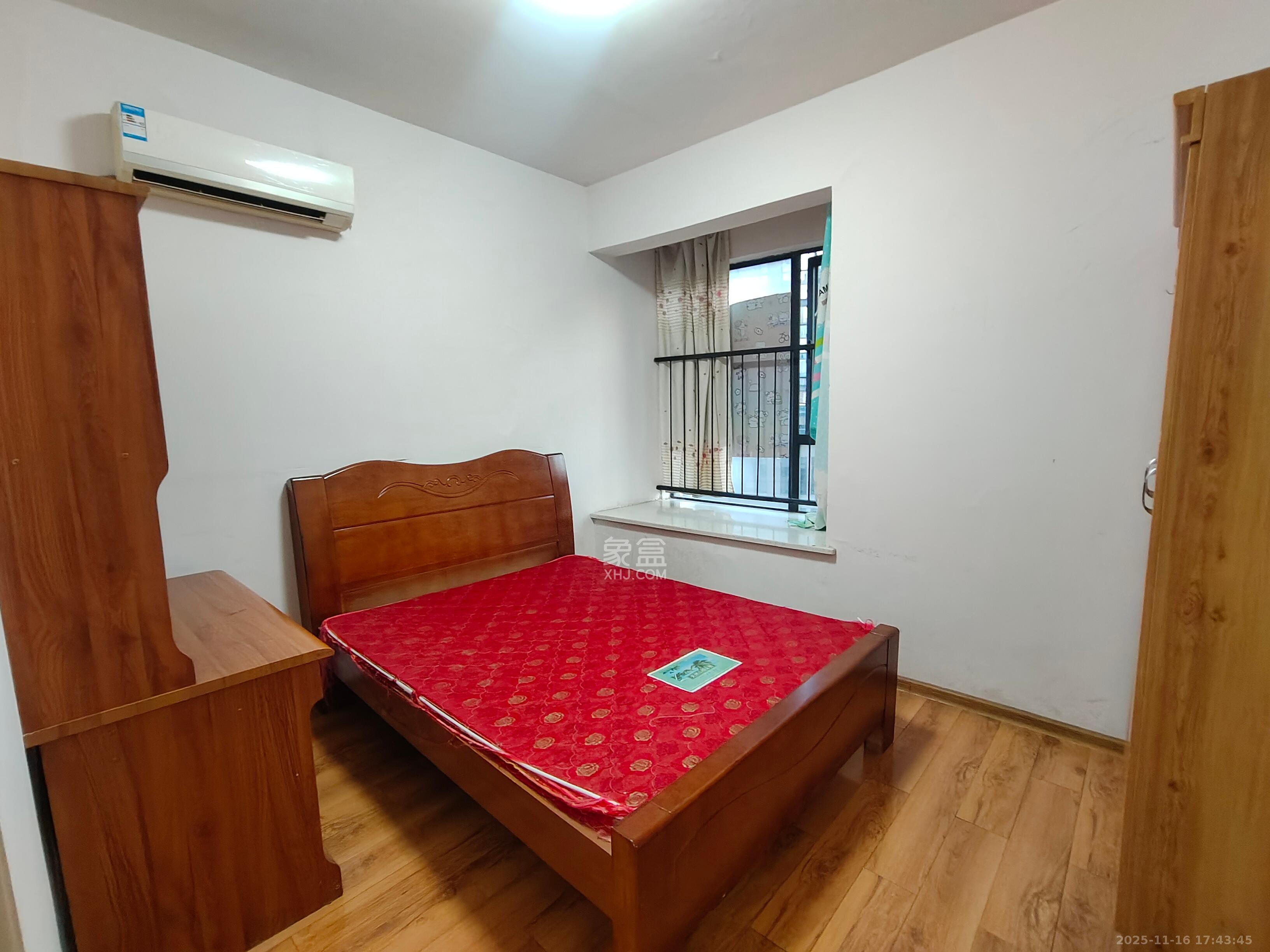 长房时代城  3室2厅1卫    2200.0元/月室内图