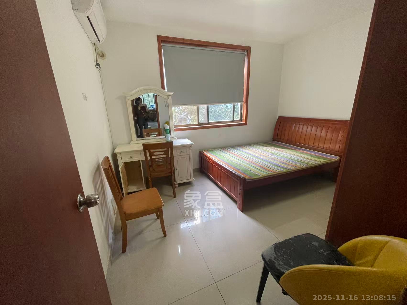 中南石油局宿舍 3室1厅1卫 2800.0元/月 中南石油局宿舍 3室1厅1卫 2800.0元/月室内图