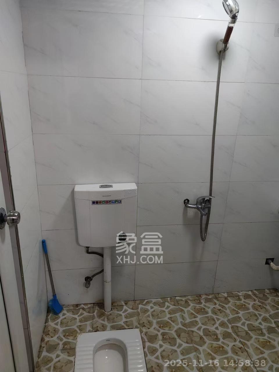 锦璨家园  1室1厅1卫    900.0元/月室内图