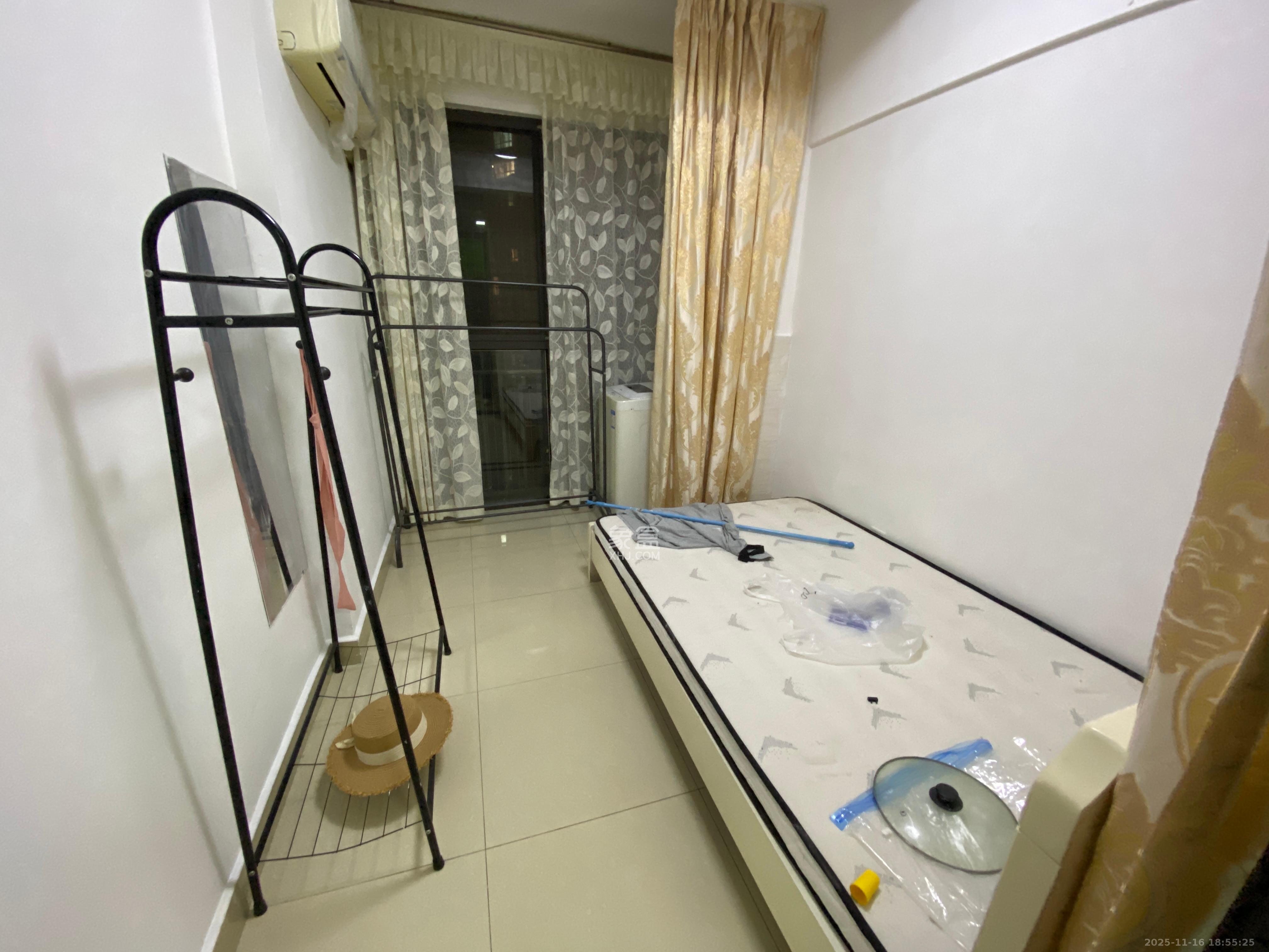 钱隆樽品(一、二、三期)  2室1厅1卫    1800.0元/月室内图