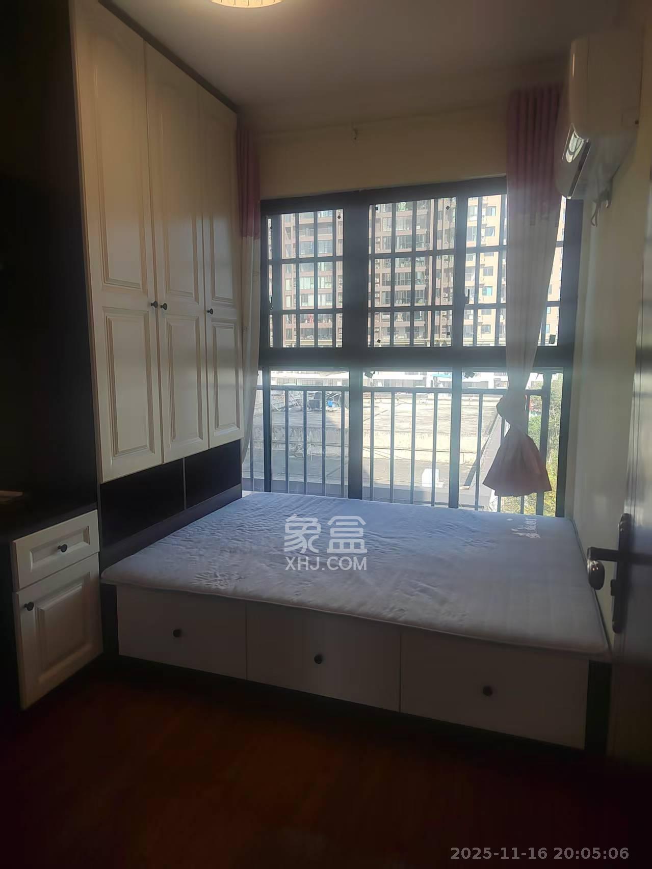 中冶中央公园  3室2厅2卫    3000.0元/月室内图